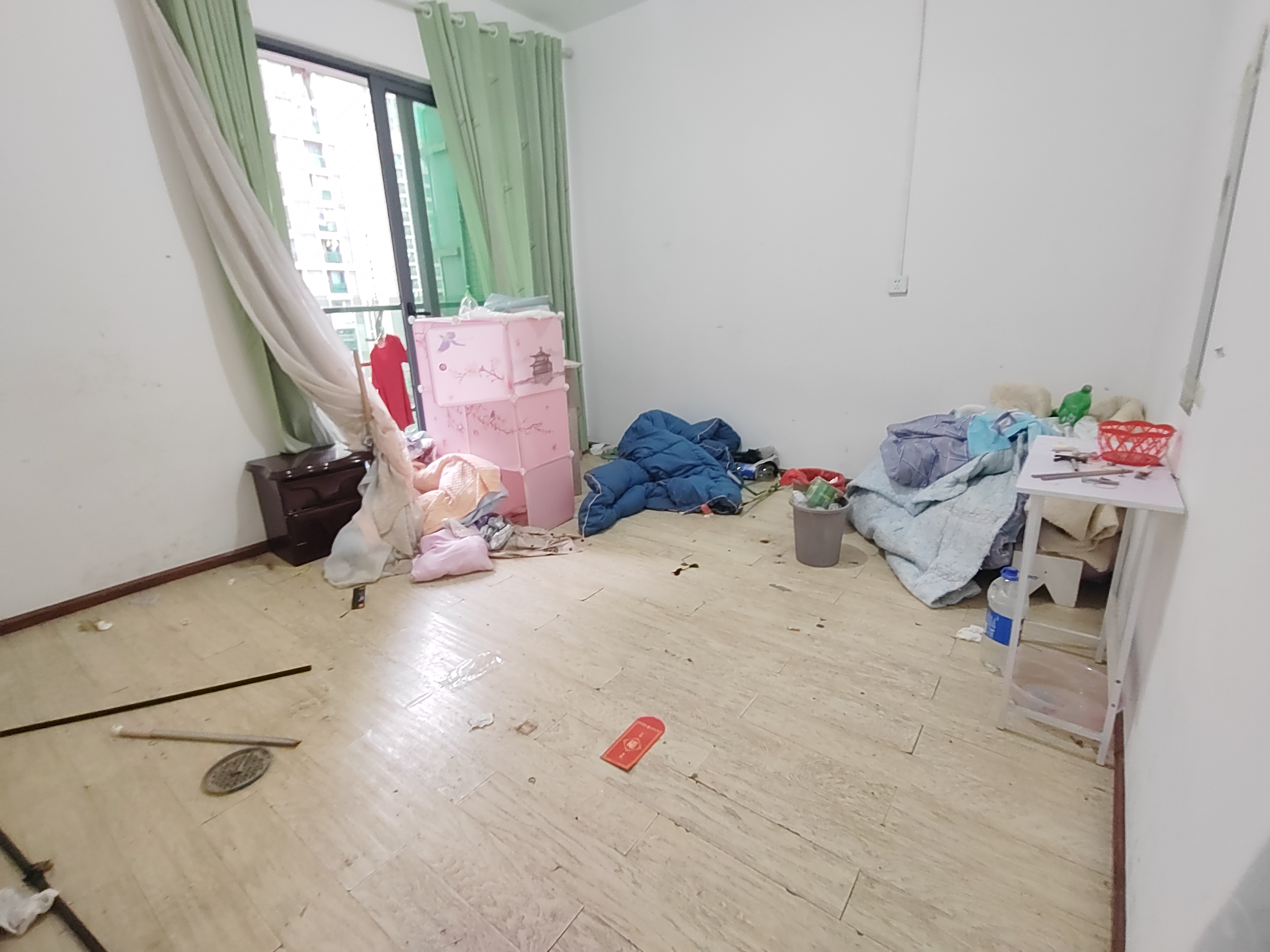 中天会展城B区  3室2厅1卫   2500.00元/月室内图