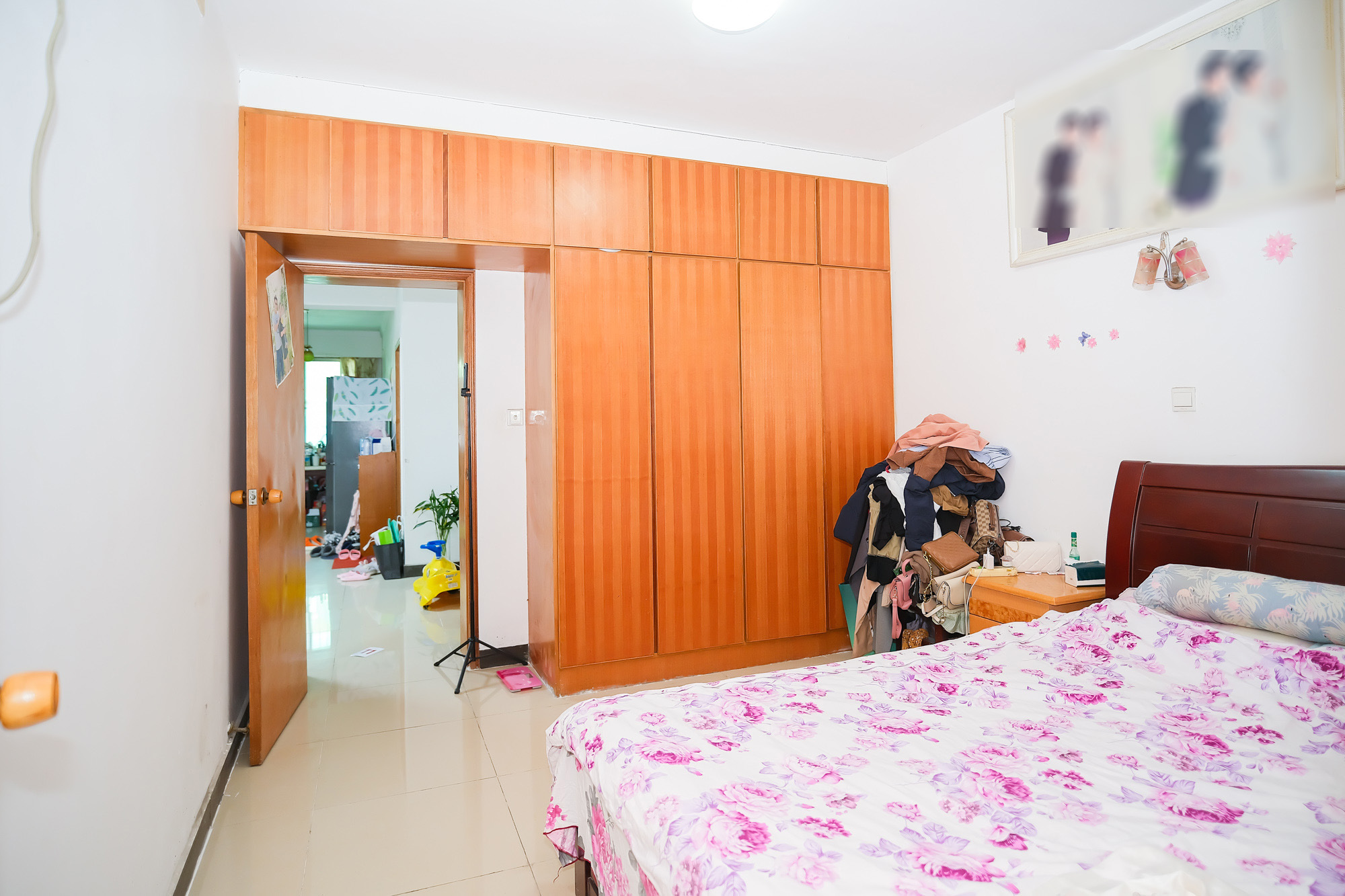 中南汽车世界  2室2厅1卫    39.79万 中南汽车世界  2室2厅1卫    39.79万卧室