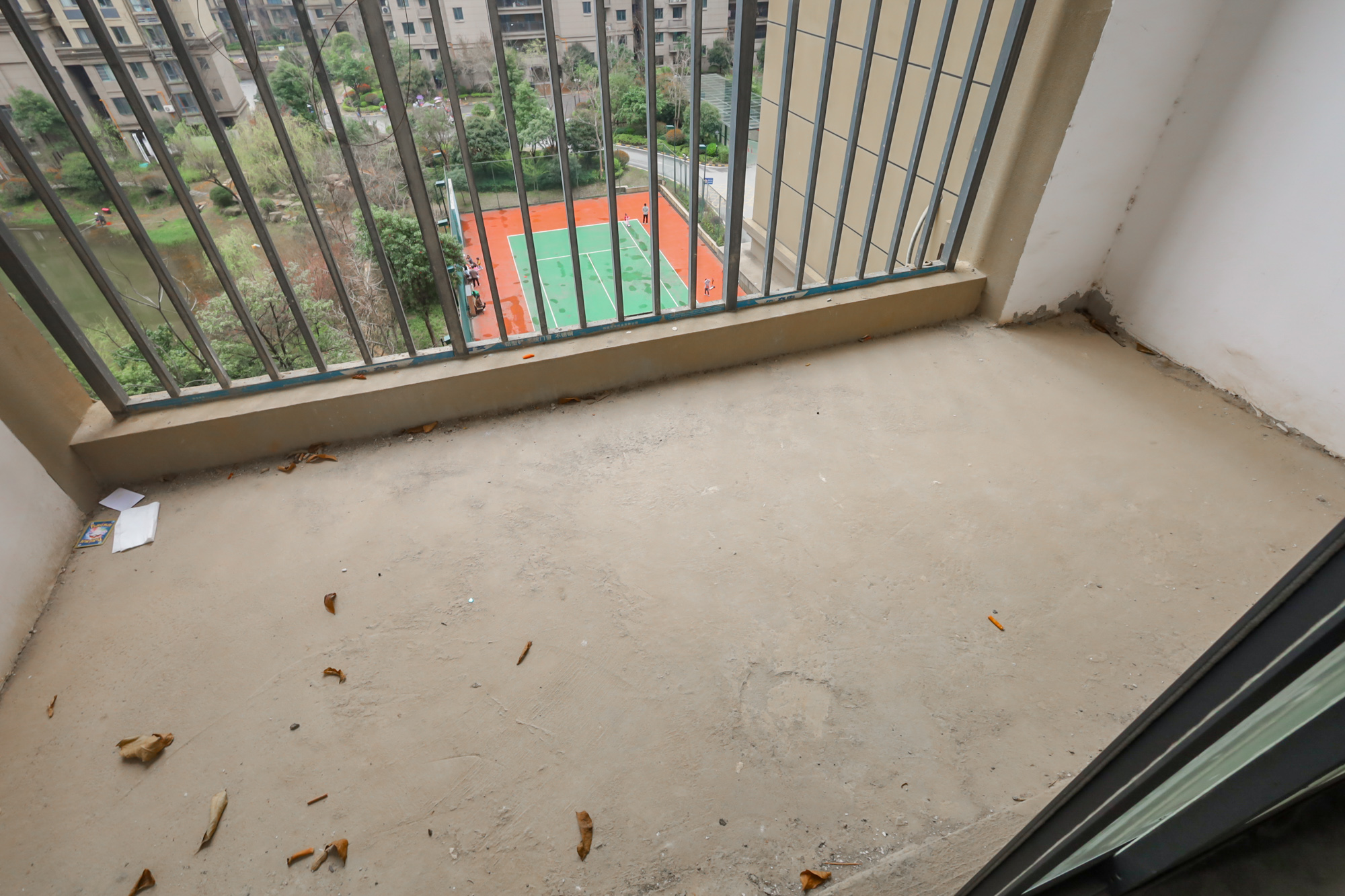 澳海澜庭  3室2厅1卫    75.0万阳台