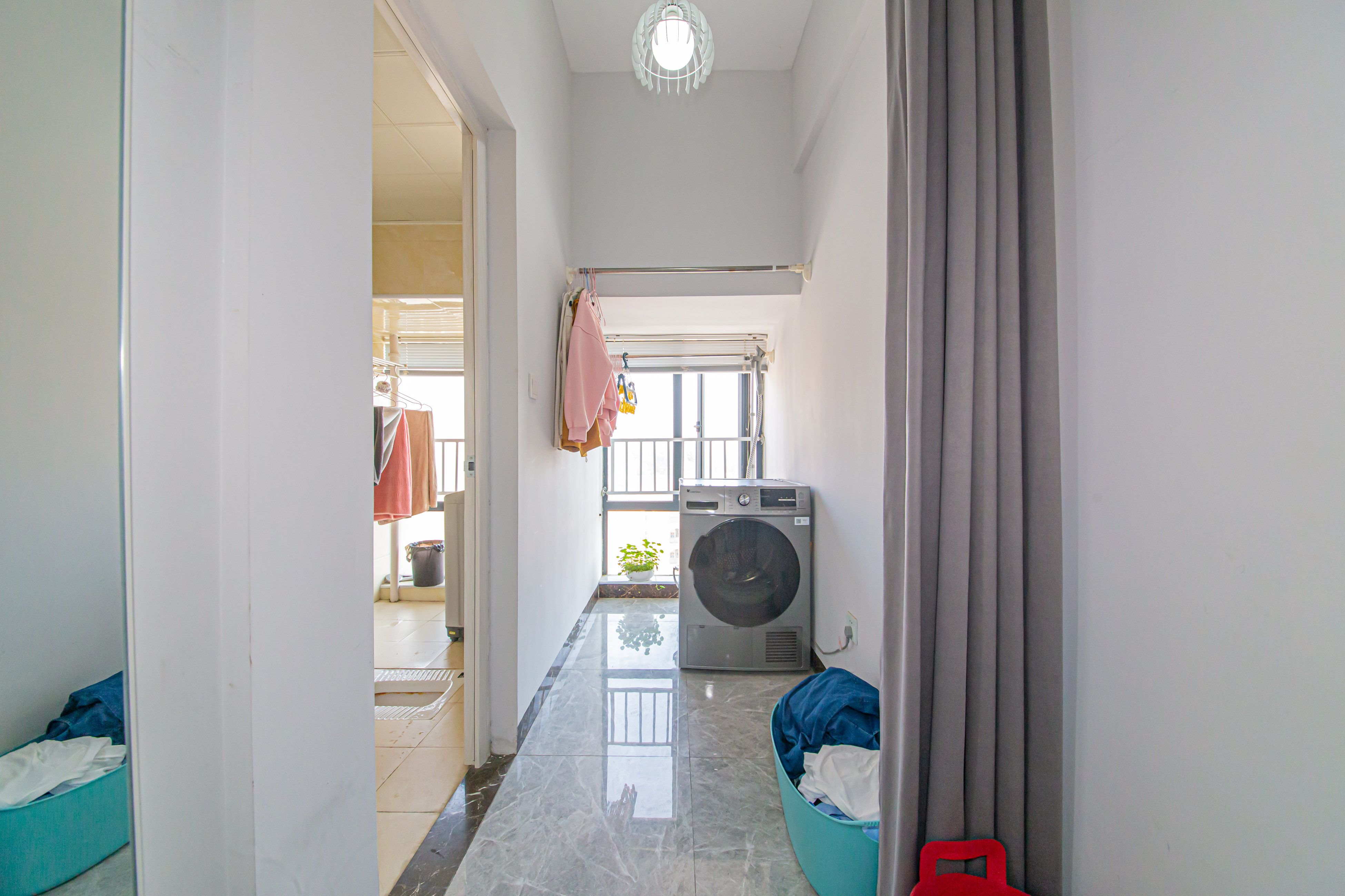 中建芙蓉嘉苑  1室1厅1卫   28.00万 中建芙蓉嘉苑  1室1厅1卫   28.00万阳台