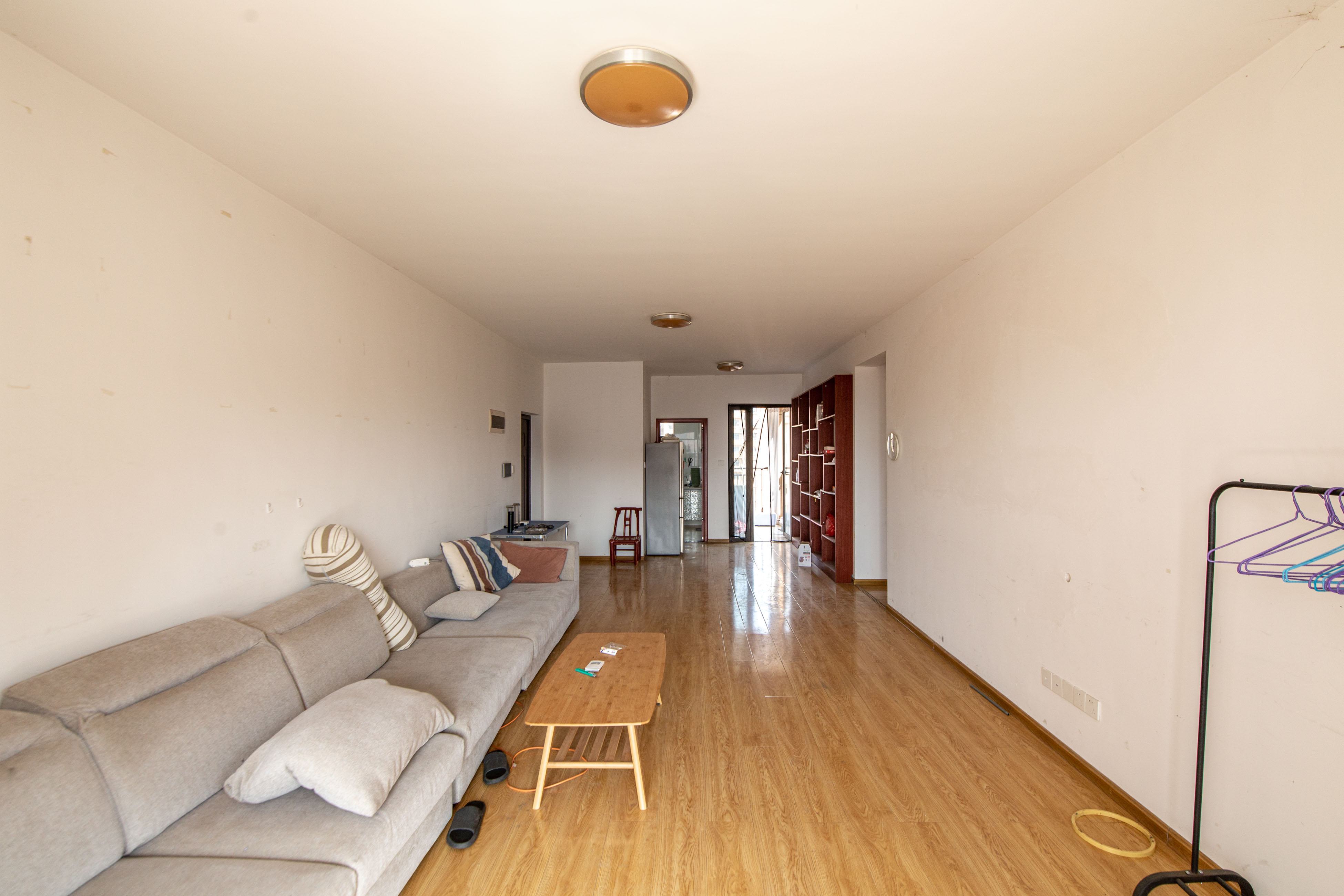 德润小区(丰升德润小区) 4室2厅2卫 140.00万 德润小区(丰升德润小区) 4室2厅2卫 140.00万客厅