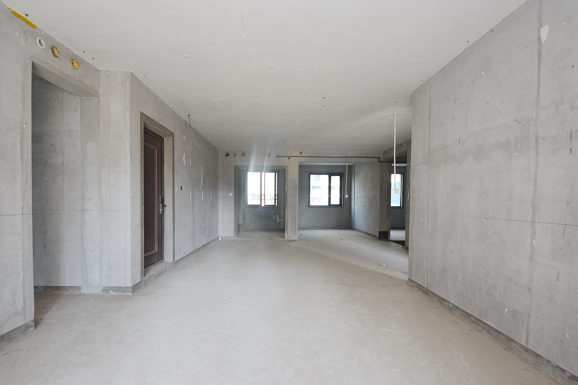 建发央玺（建发泱玺雅苑）  4室2厅2卫   328.00万客厅
