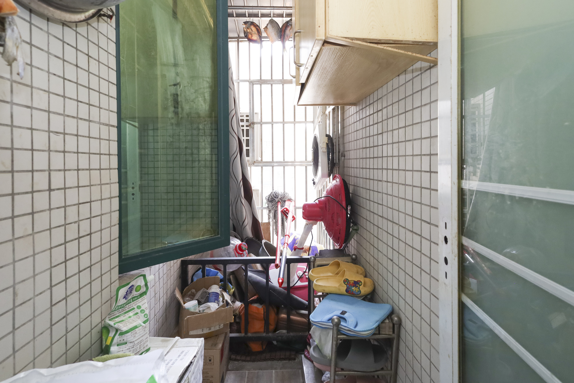 湖韵佳苑  2室2厅1卫   100.00万阳台