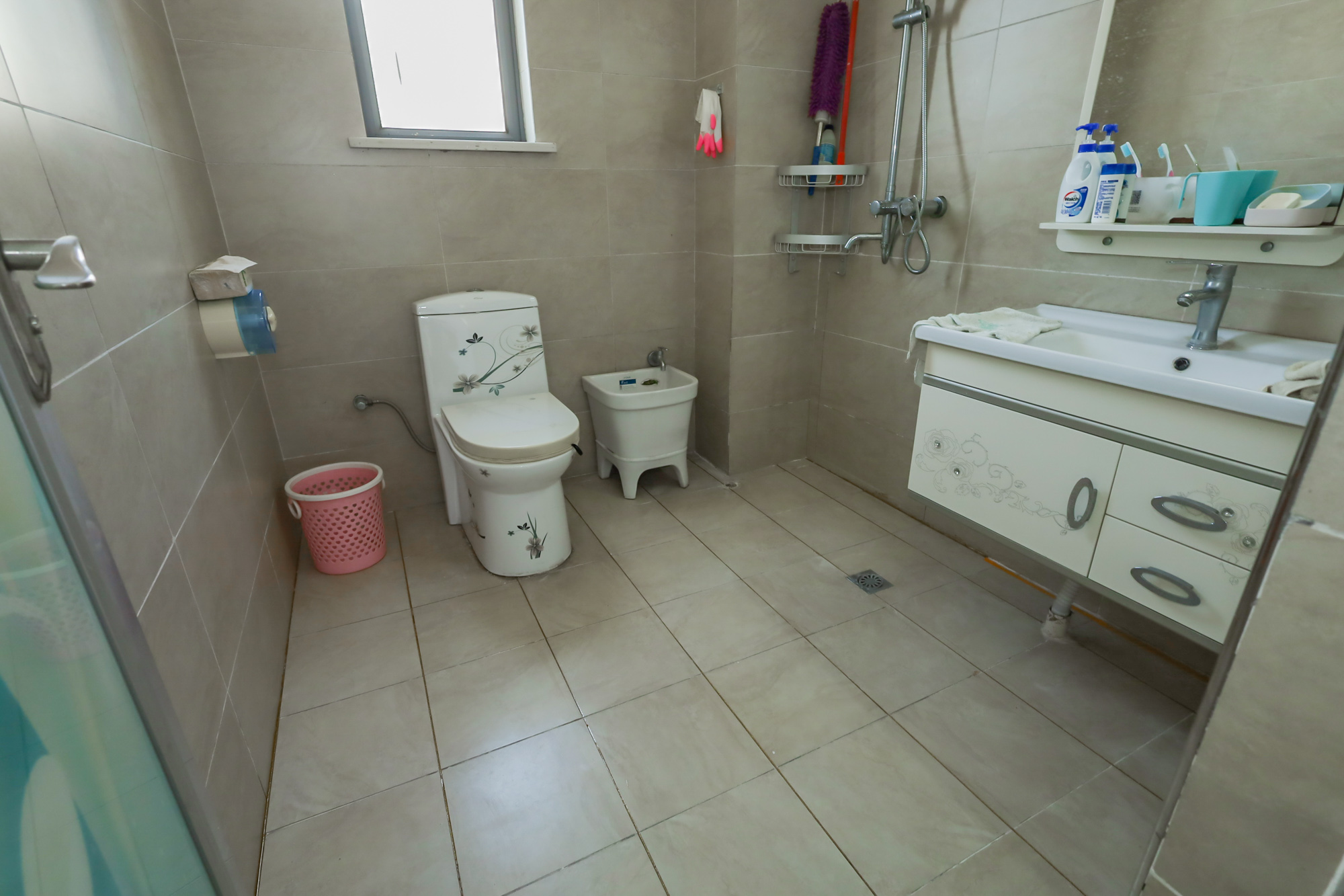 卓越蔚蓝海岸二期  3室2厅2卫    161.8万卫生间