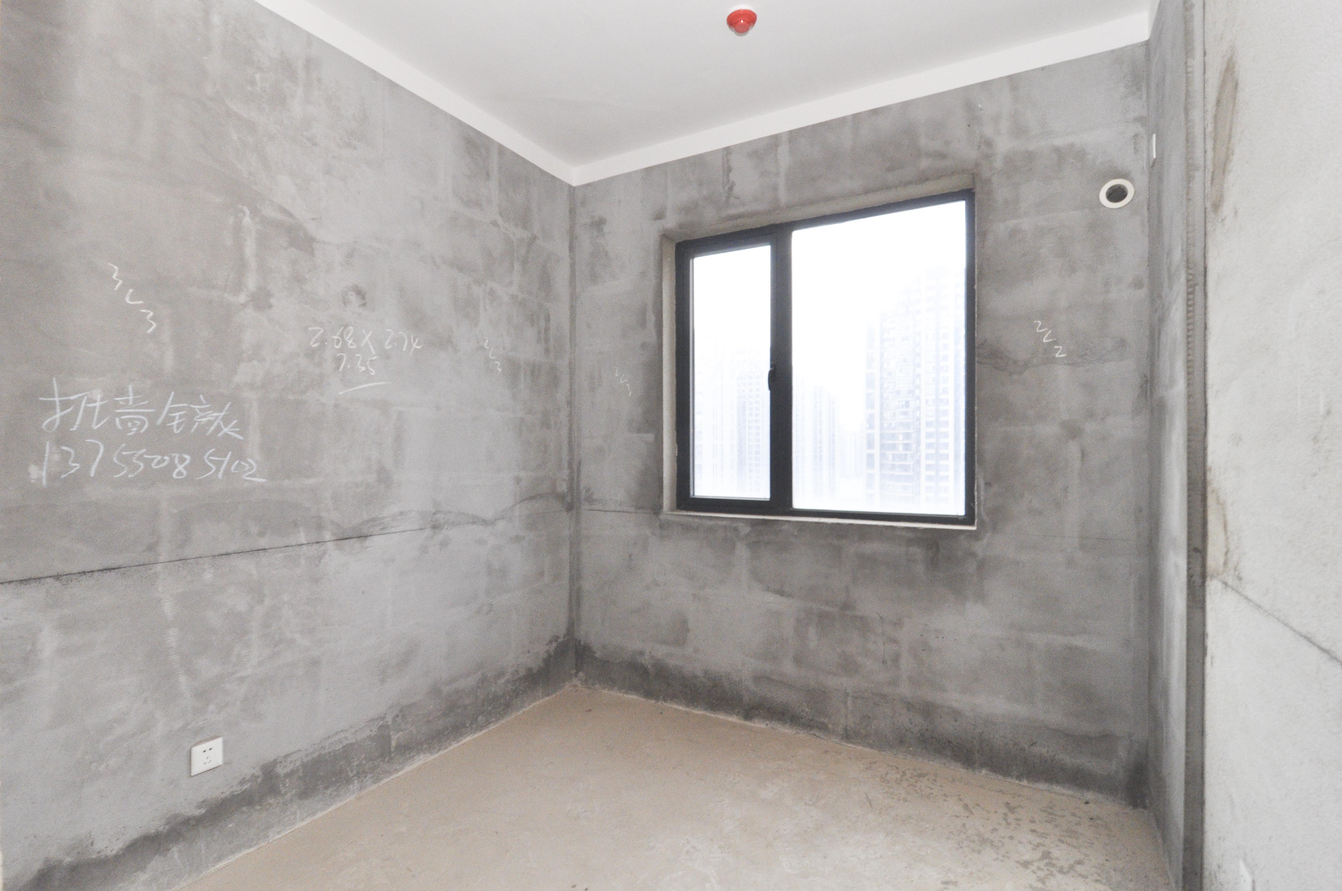 中建梅溪湖中心  4室2厅2卫   266.00万其他
