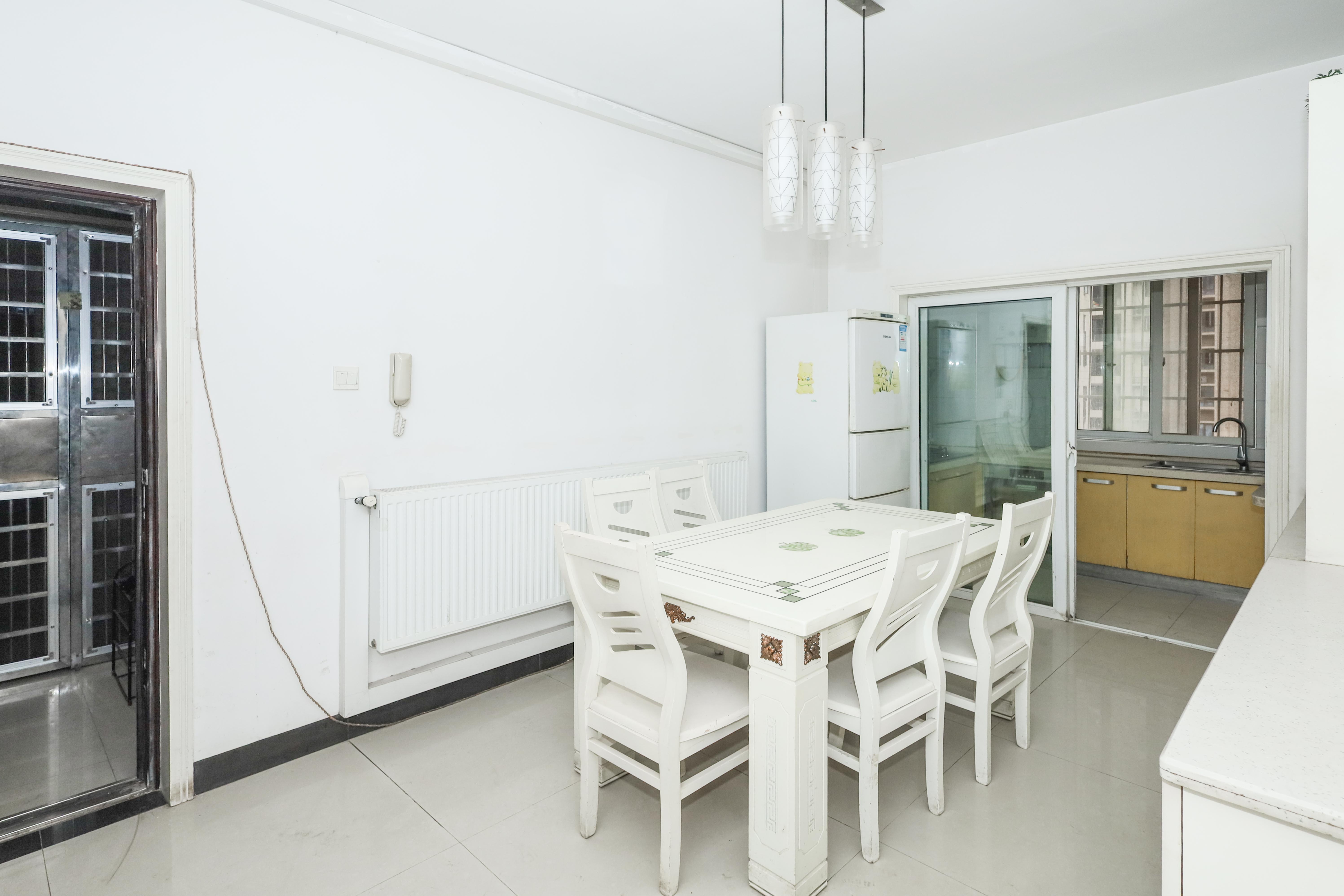 麓山润城  3室2厅2卫    88.0万 麓山润城  3室2厅2卫    88.0万室内图