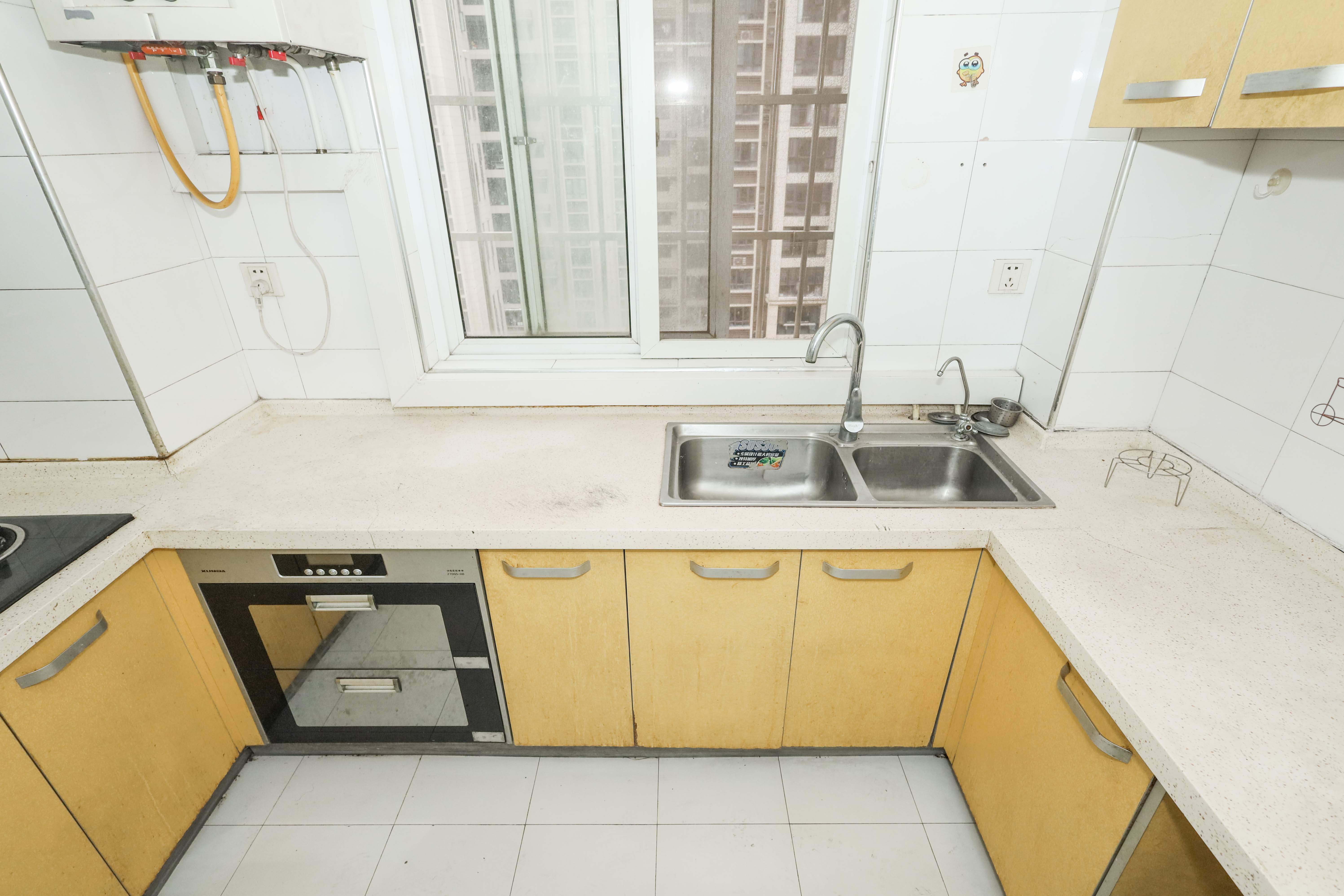 麓山润城  3室2厅2卫    88.0万 麓山润城  3室2厅2卫    88.0万室内图