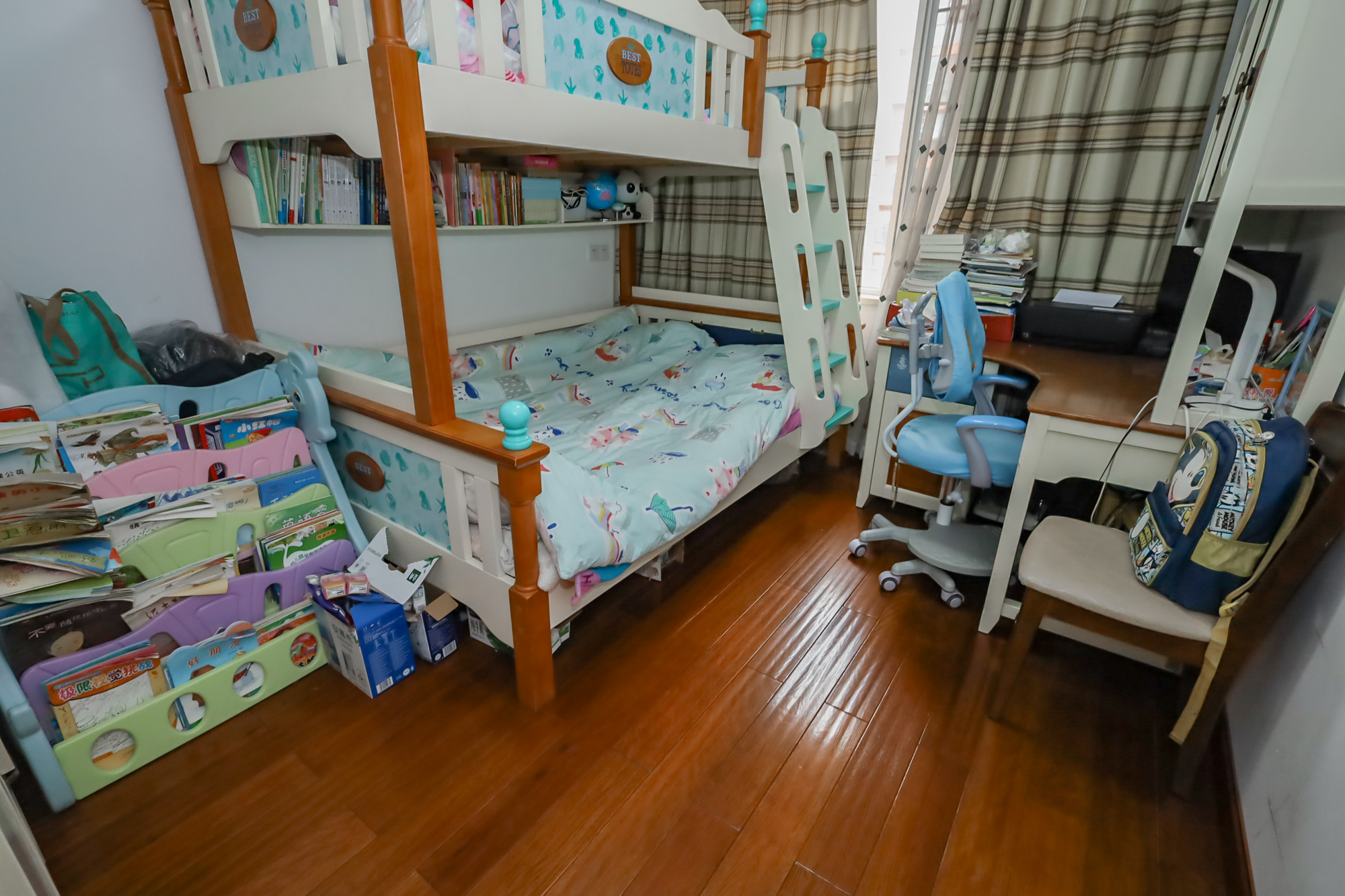 联美品格  2室2厅1卫   96.00万卧室