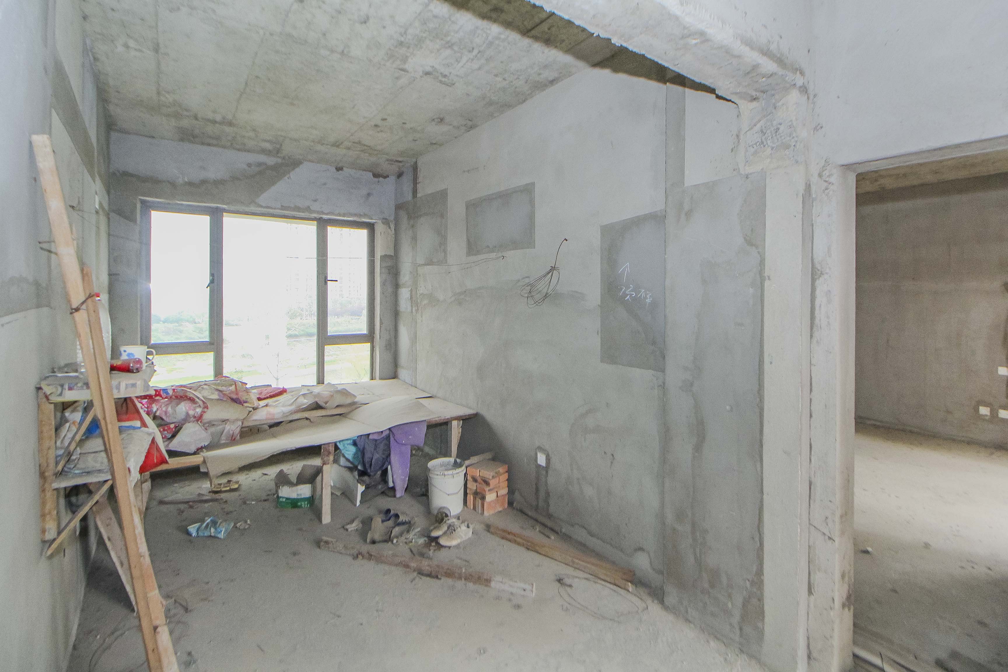 合能洋湖公馆  5室2厅2卫   368.00万室内图