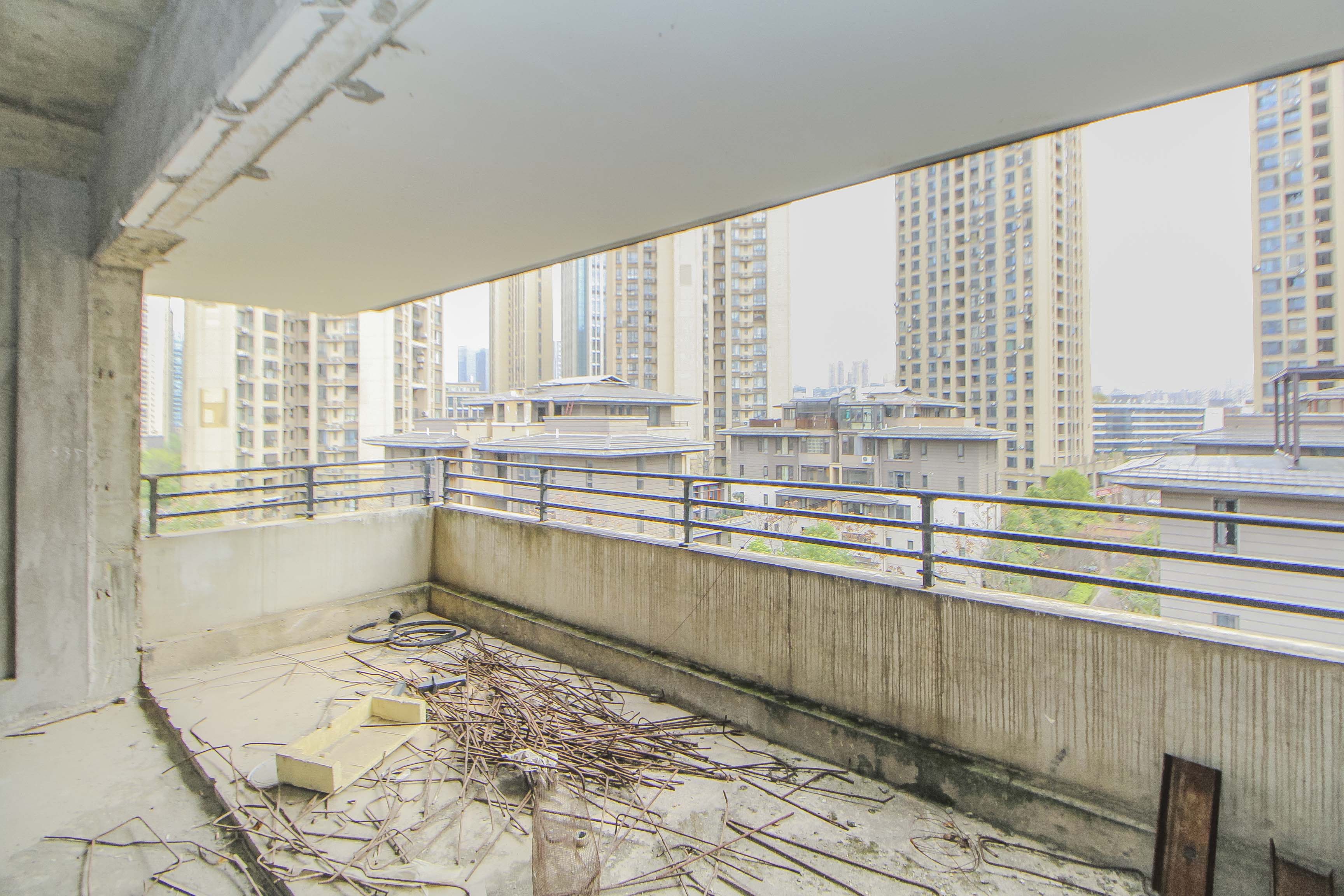 合能洋湖公馆  5室2厅2卫   368.00万室内图