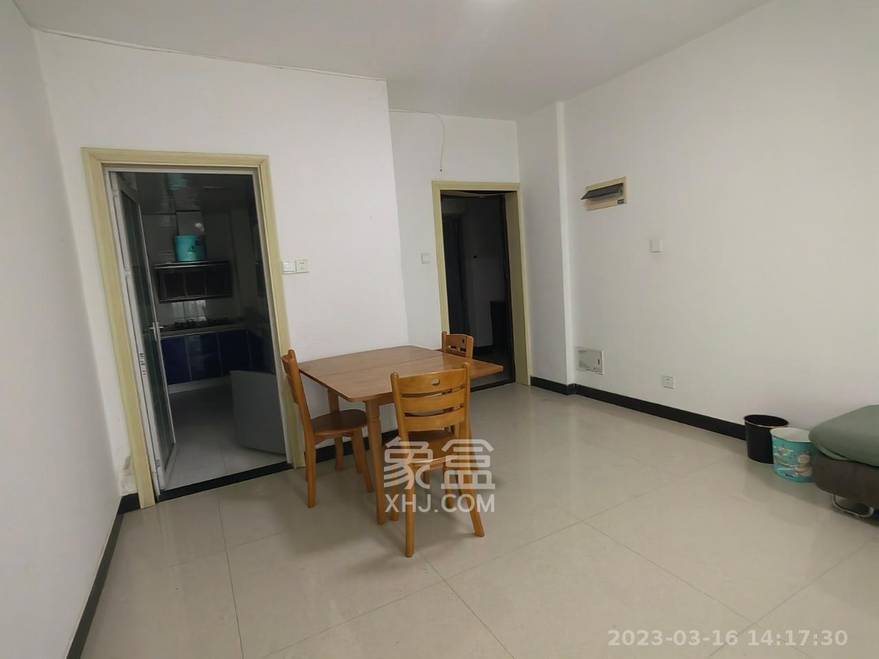 南郡明珠  2室1厅1卫   1300.00元/月室内图