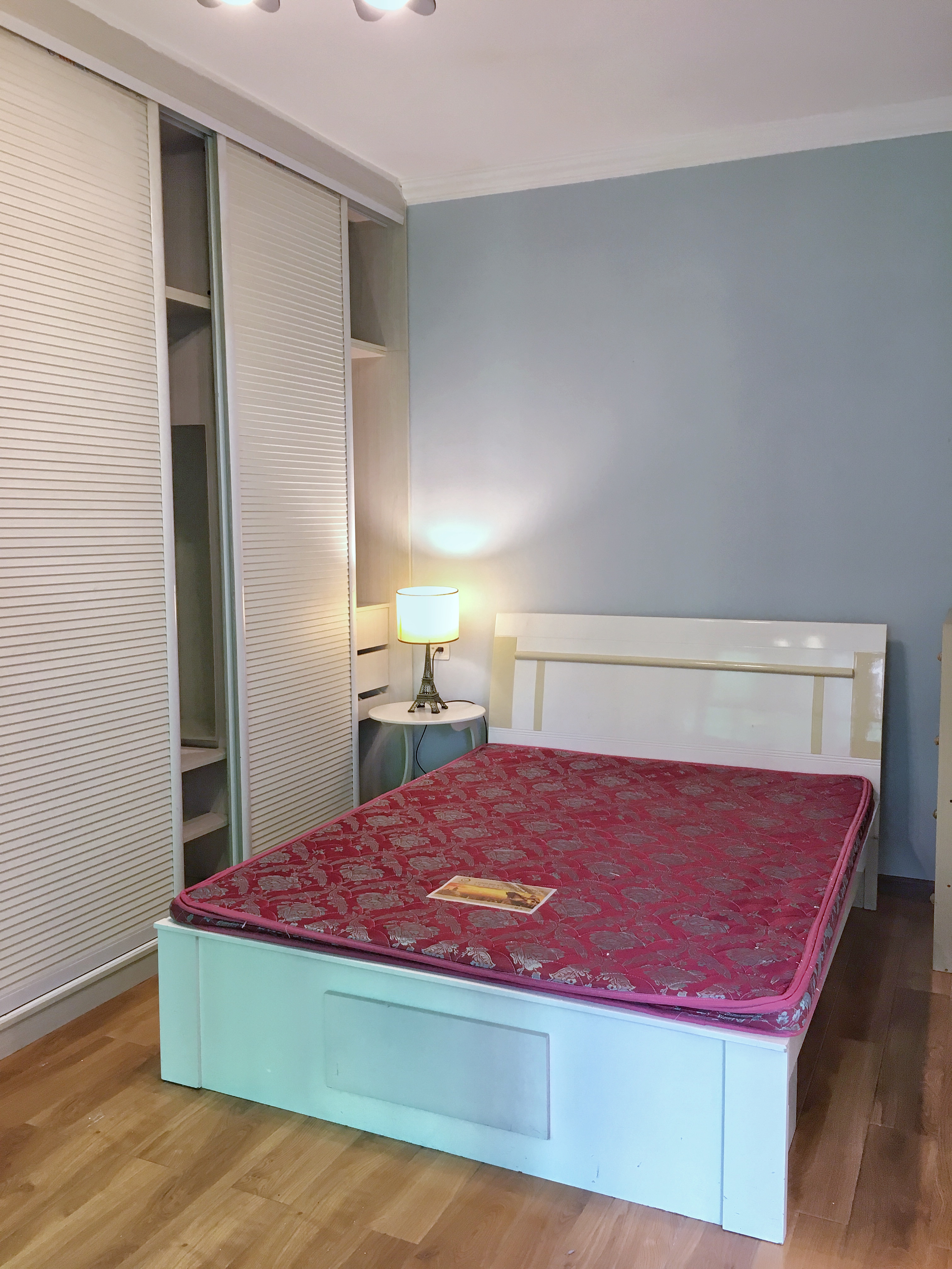 中天会展城A区  2室1厅1卫   2200.00元/月室内图