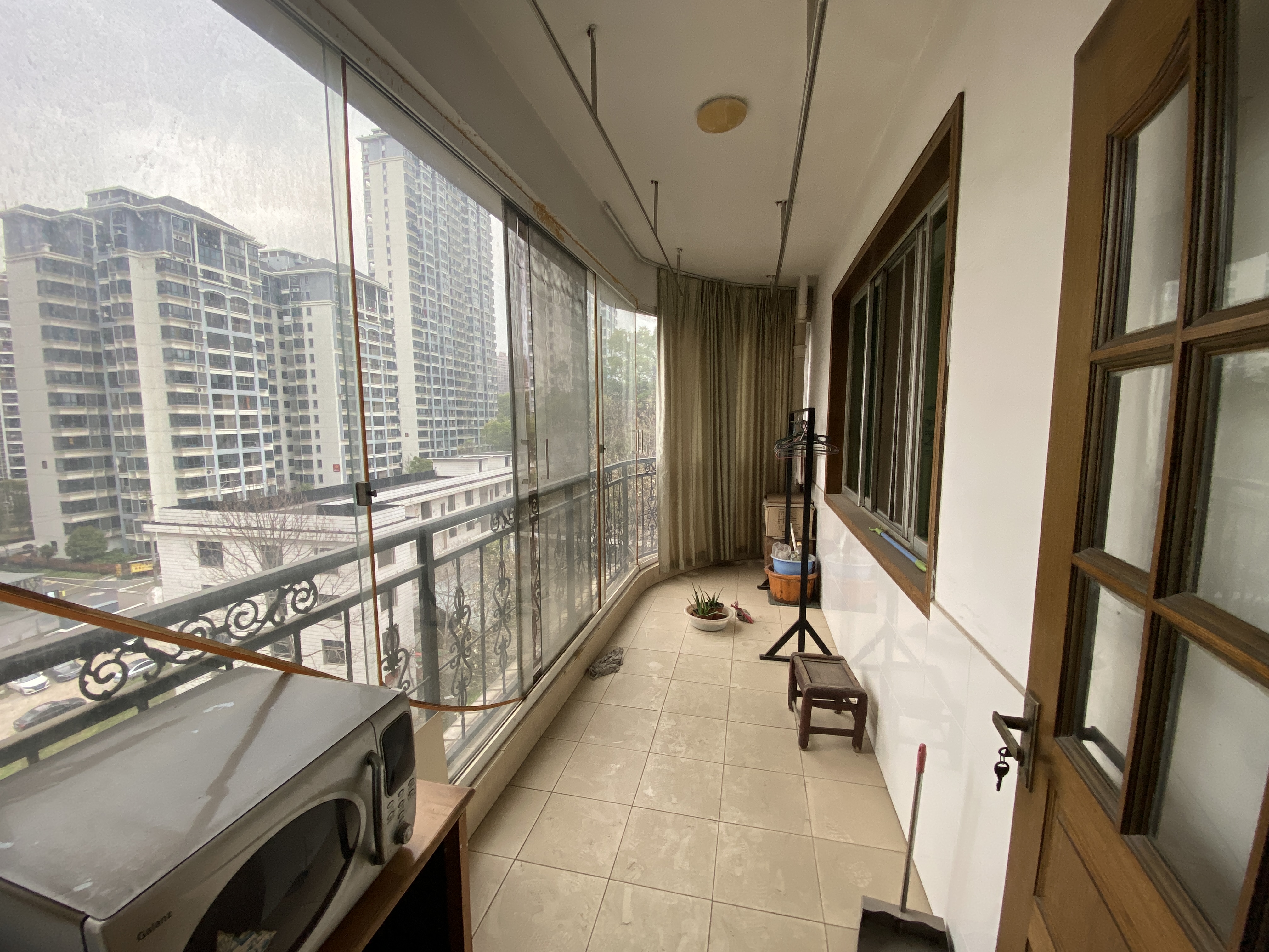 森宝大厦庆云山庄A10栋 3室2厅1卫 60.0万 森宝大厦庆云山庄A10栋 3室2厅1卫 60.0万室内图