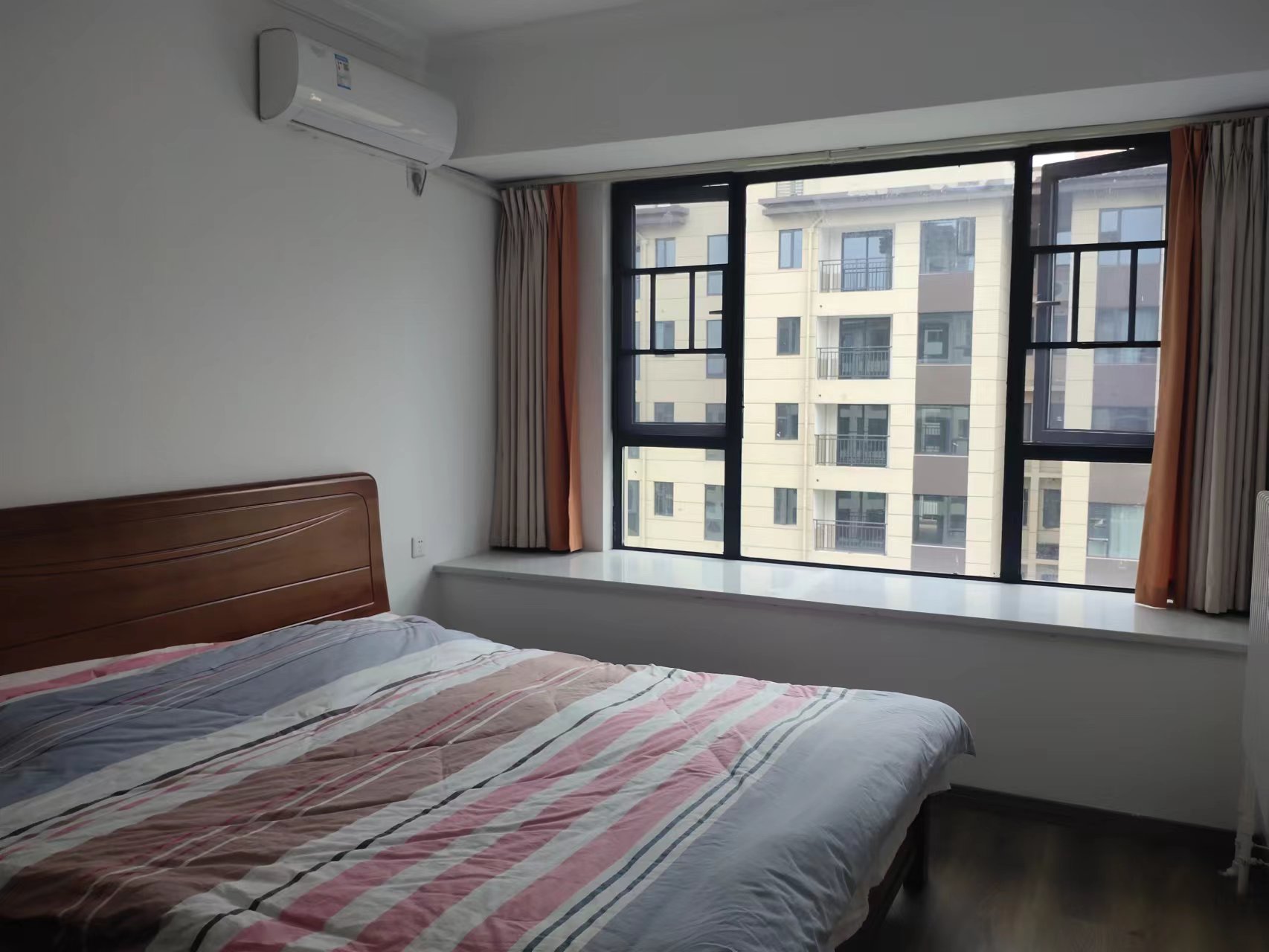 云龙凤凰谷 2室2厅1卫 64.00万 云龙凤凰谷 2室2厅1卫 64.00万室内图