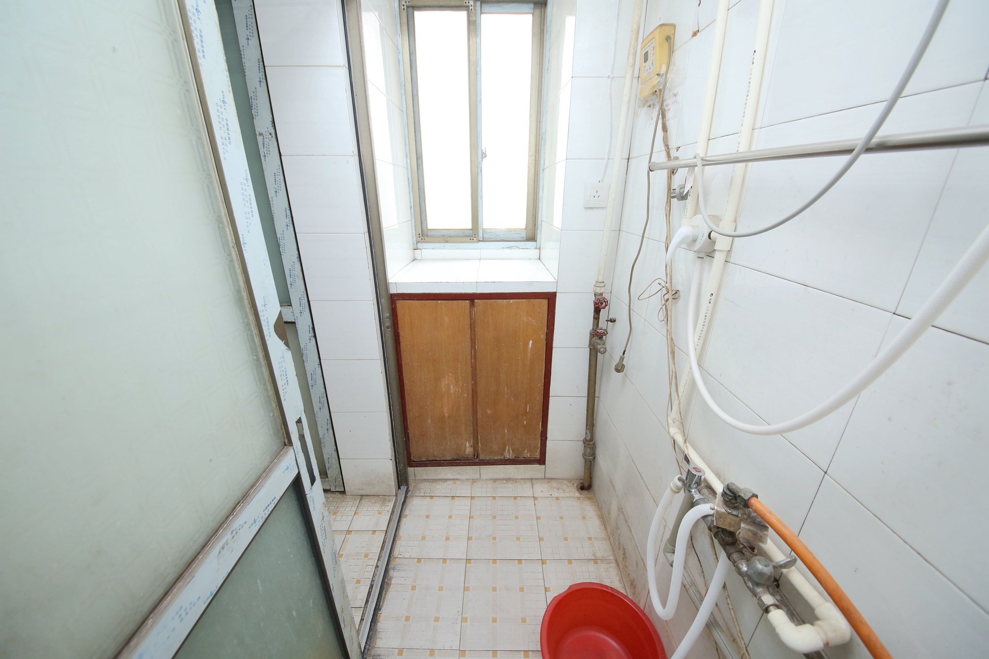 营盘街社区  2室1厅1卫   68.00万卫生间