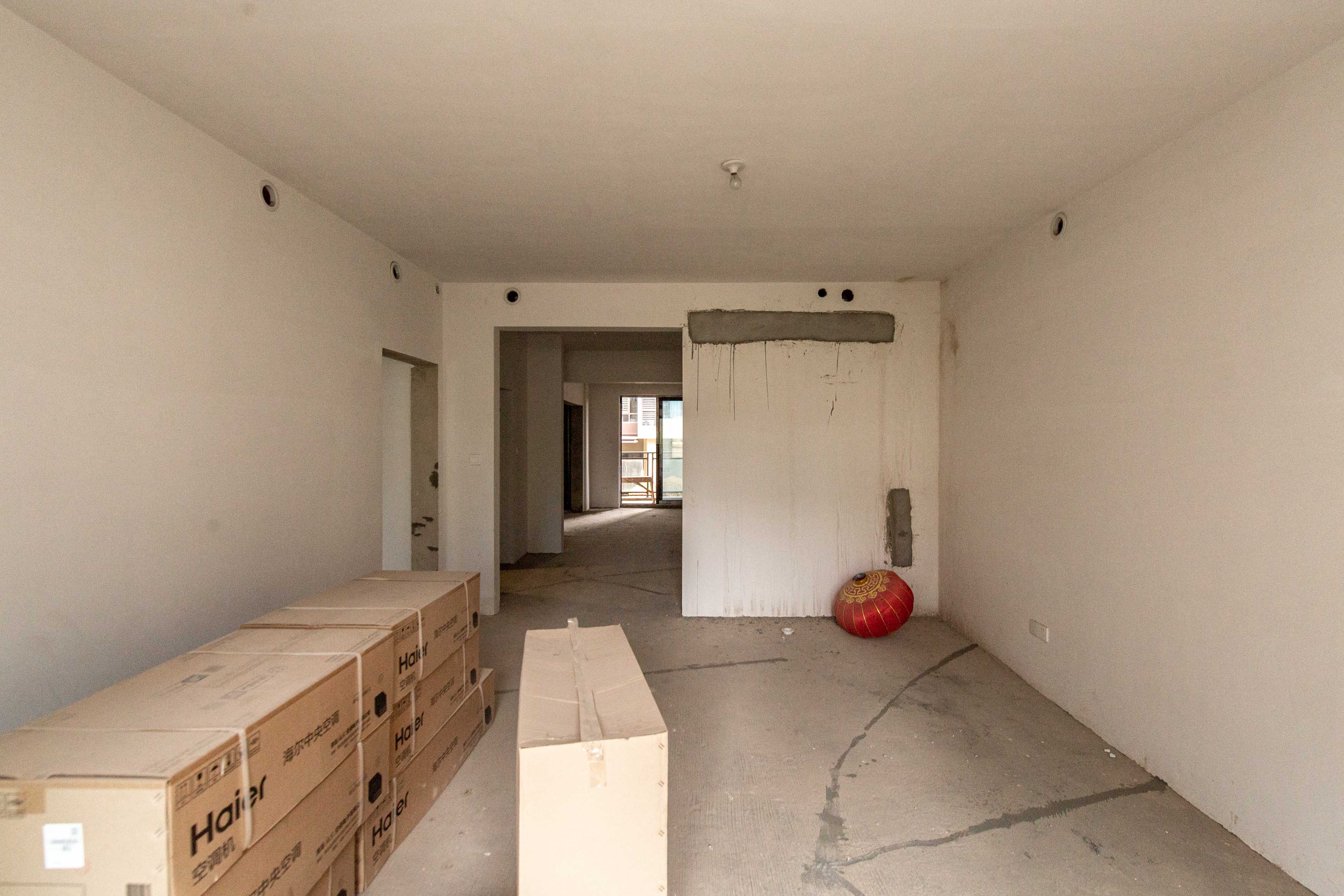 鑫苑木莲世家  4室2厅2卫   245.00万 鑫苑木莲世家  4室2厅2卫   245.00万客厅