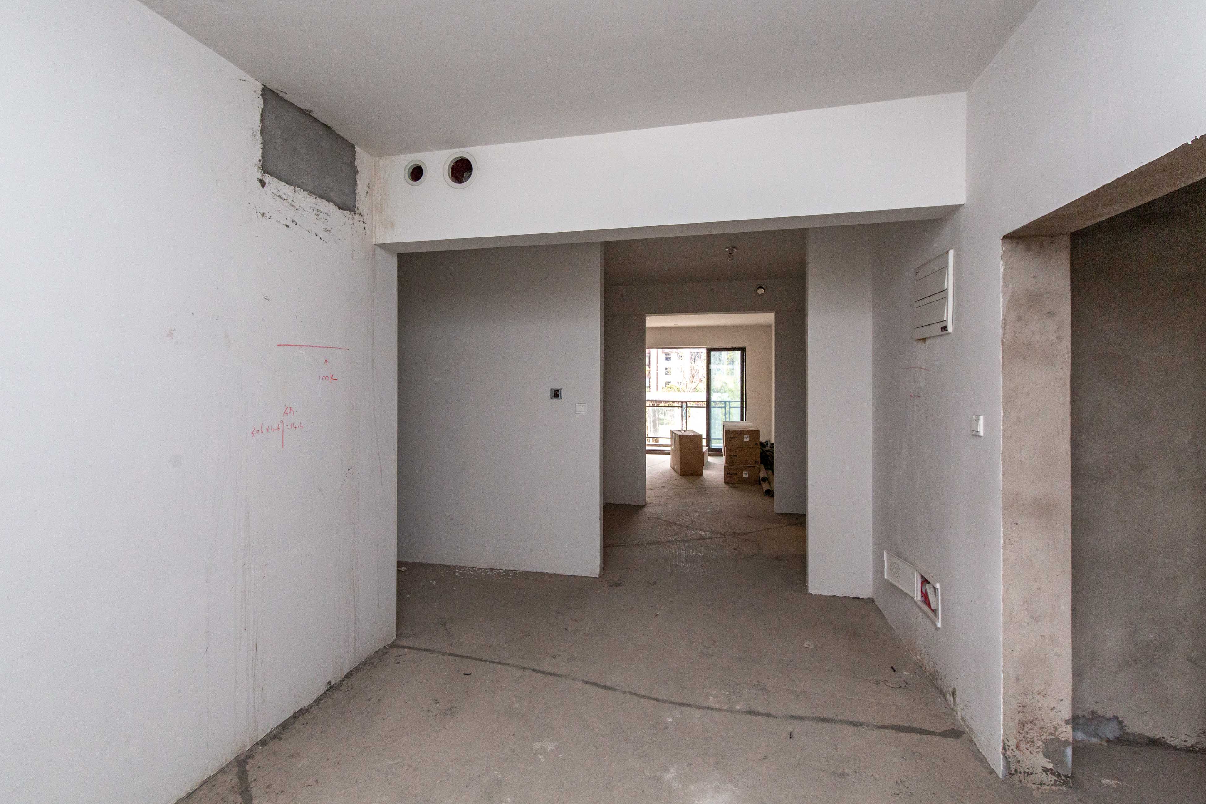 鑫苑木莲世家  4室2厅2卫   245.00万 鑫苑木莲世家  4室2厅2卫   245.00万客厅