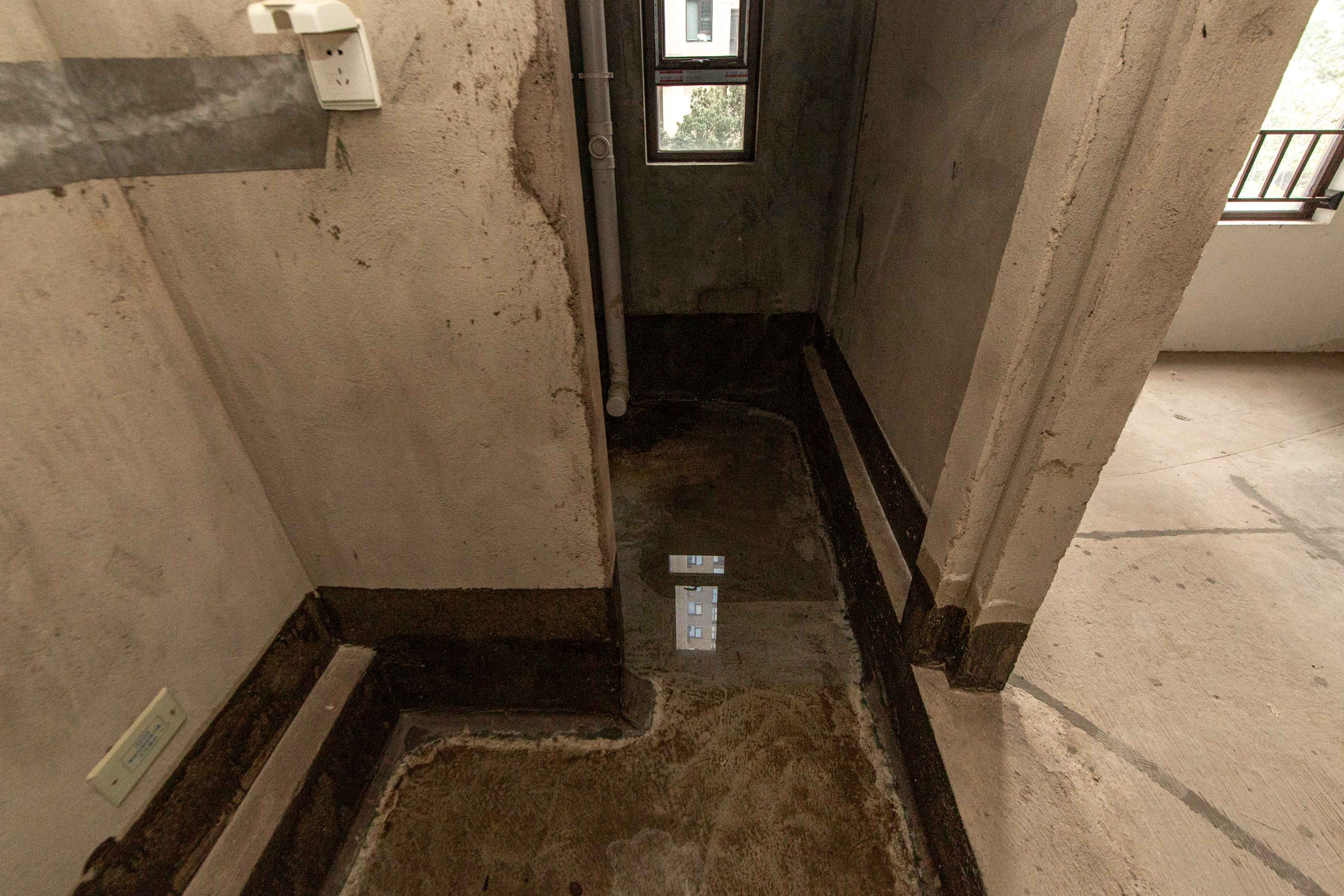 鑫苑木莲世家  4室2厅2卫   245.00万 鑫苑木莲世家  4室2厅2卫   245.00万卫生间