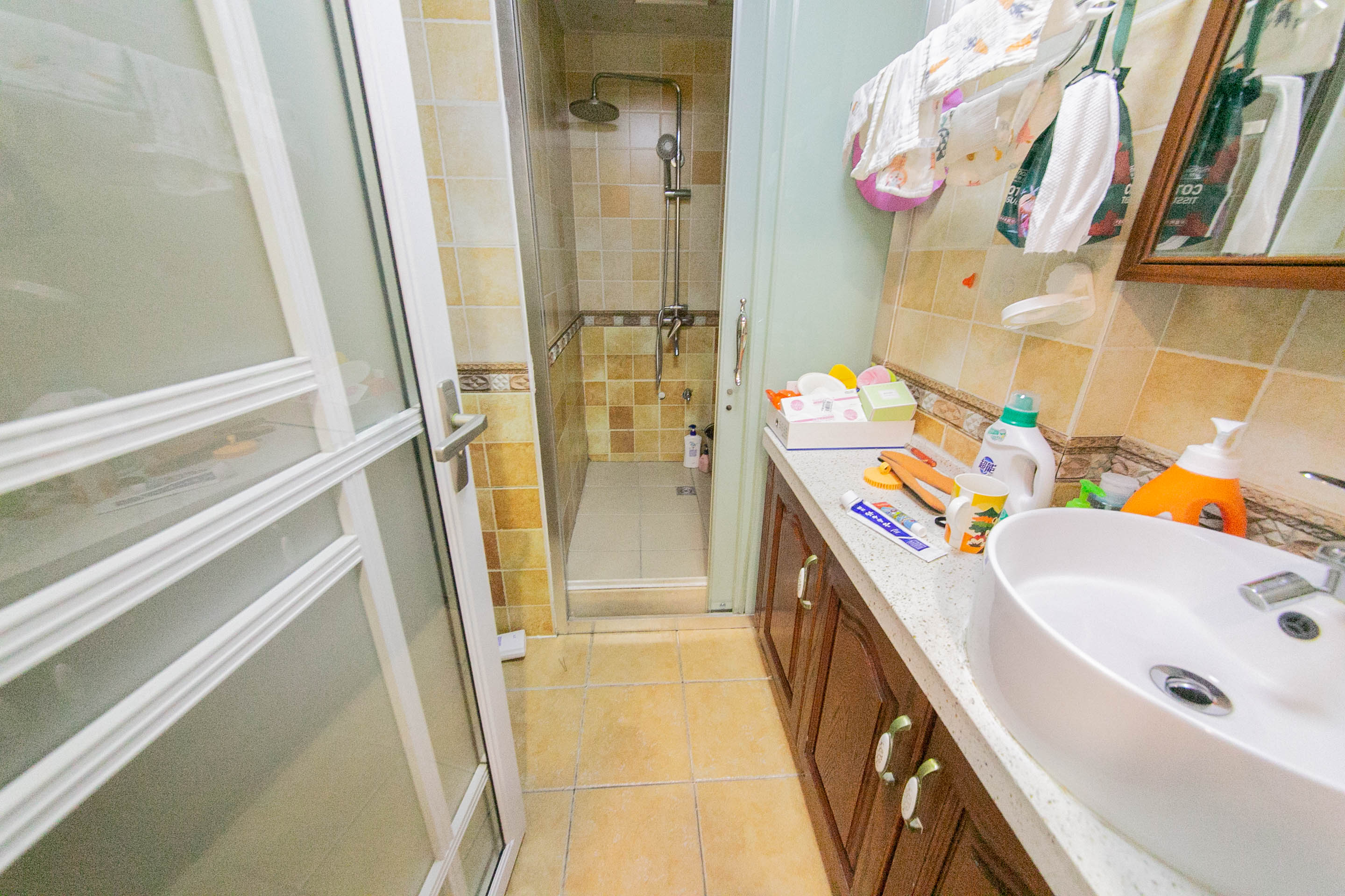 水映加州  2室2厅1卫    136.1万卫生间