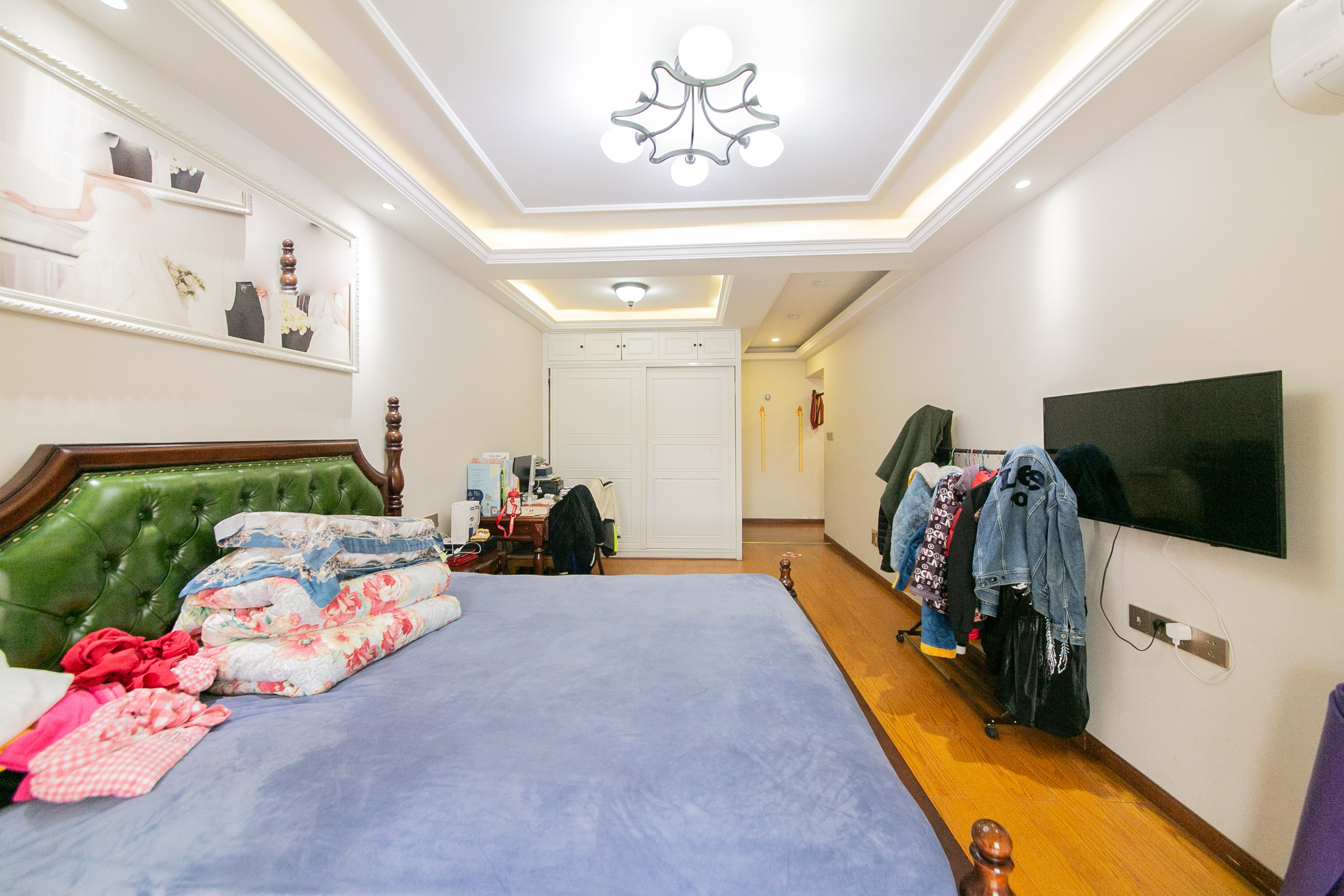 水映加州  2室2厅1卫    136.1万卧室