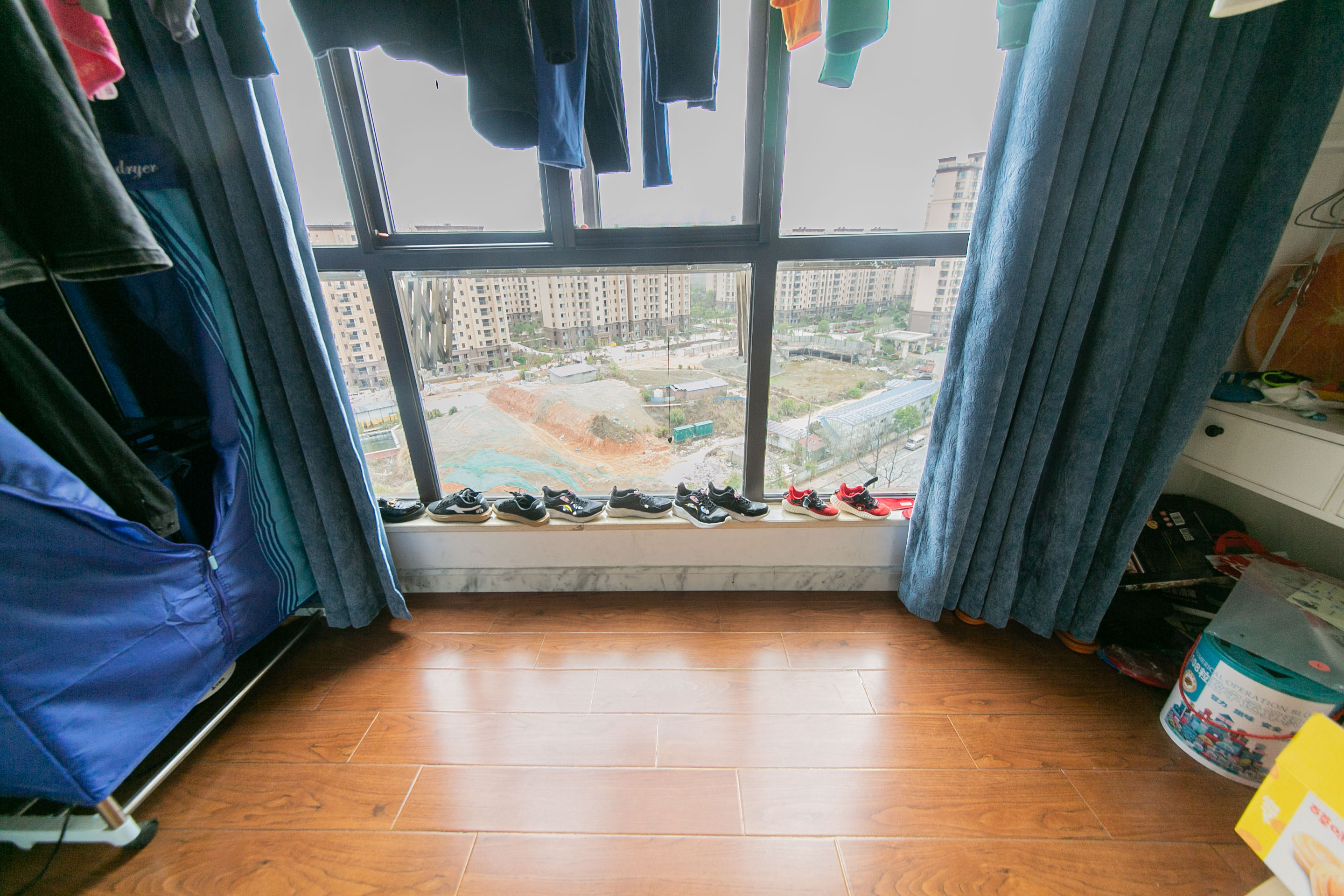 水映加州  2室2厅1卫    136.1万阳台