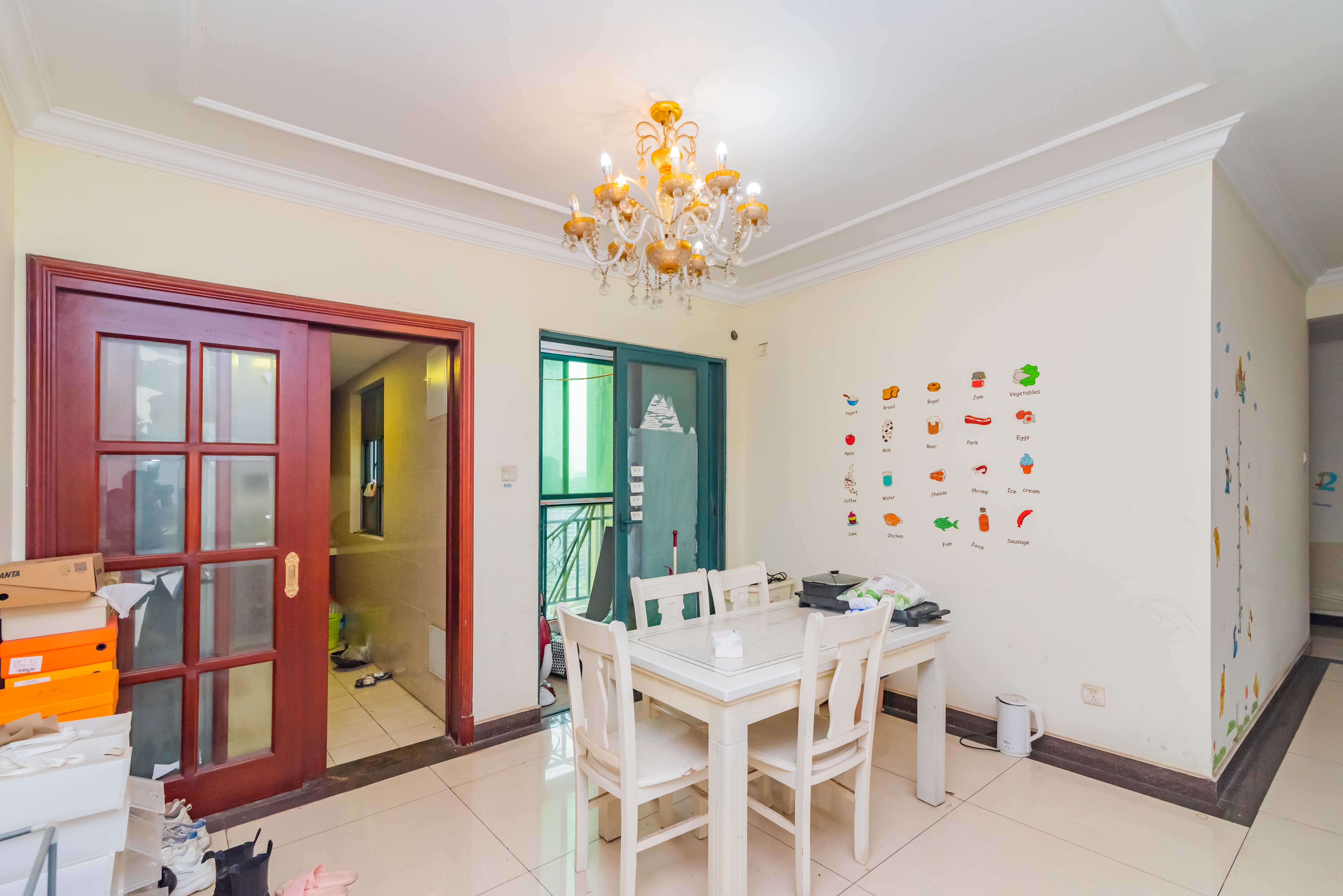 恒大雅苑 3室2厅1卫 100.0万 恒大雅苑 3室2厅1卫 100.0万客厅