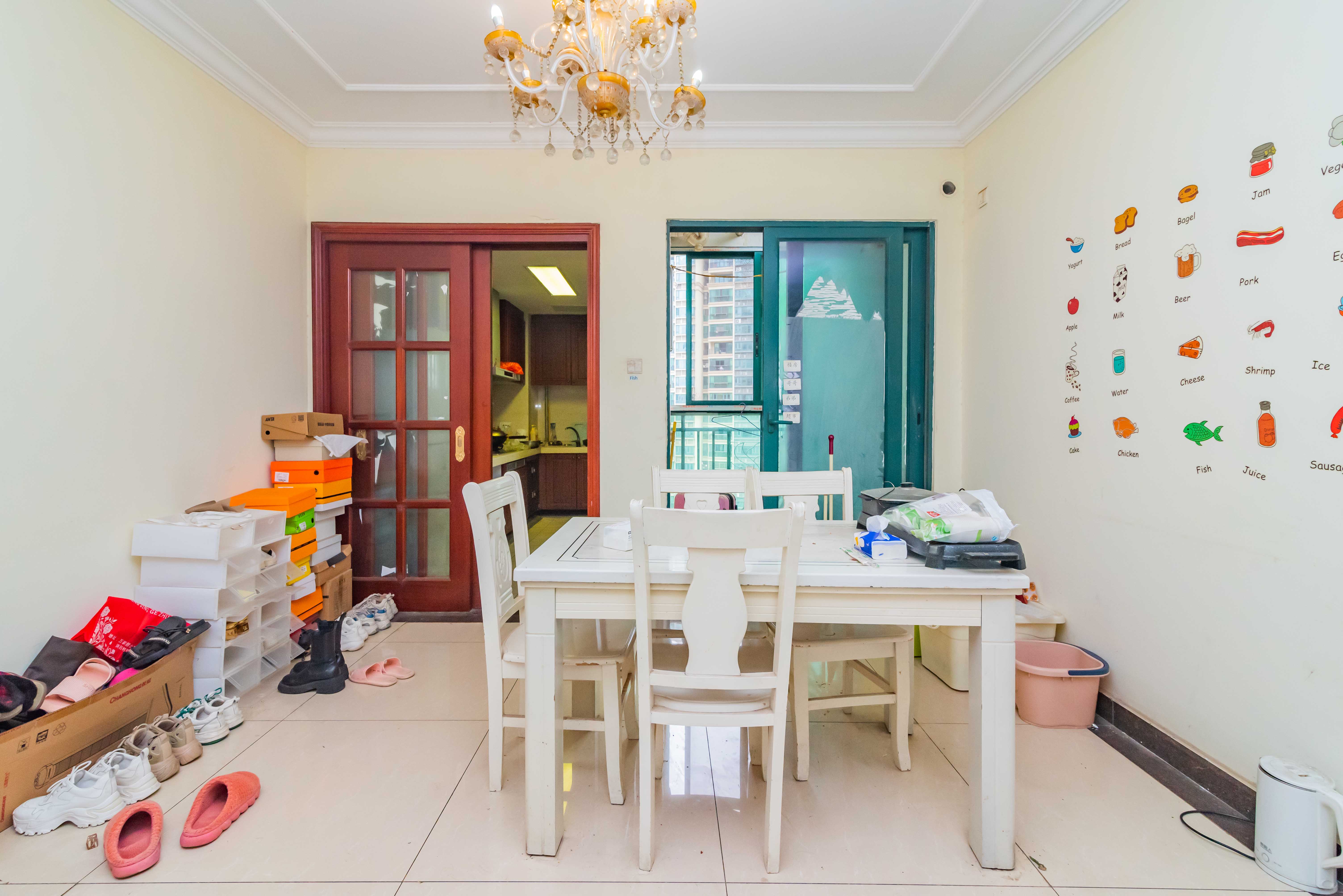 恒大雅苑 3室2厅1卫 100.0万 恒大雅苑 3室2厅1卫 100.0万客厅