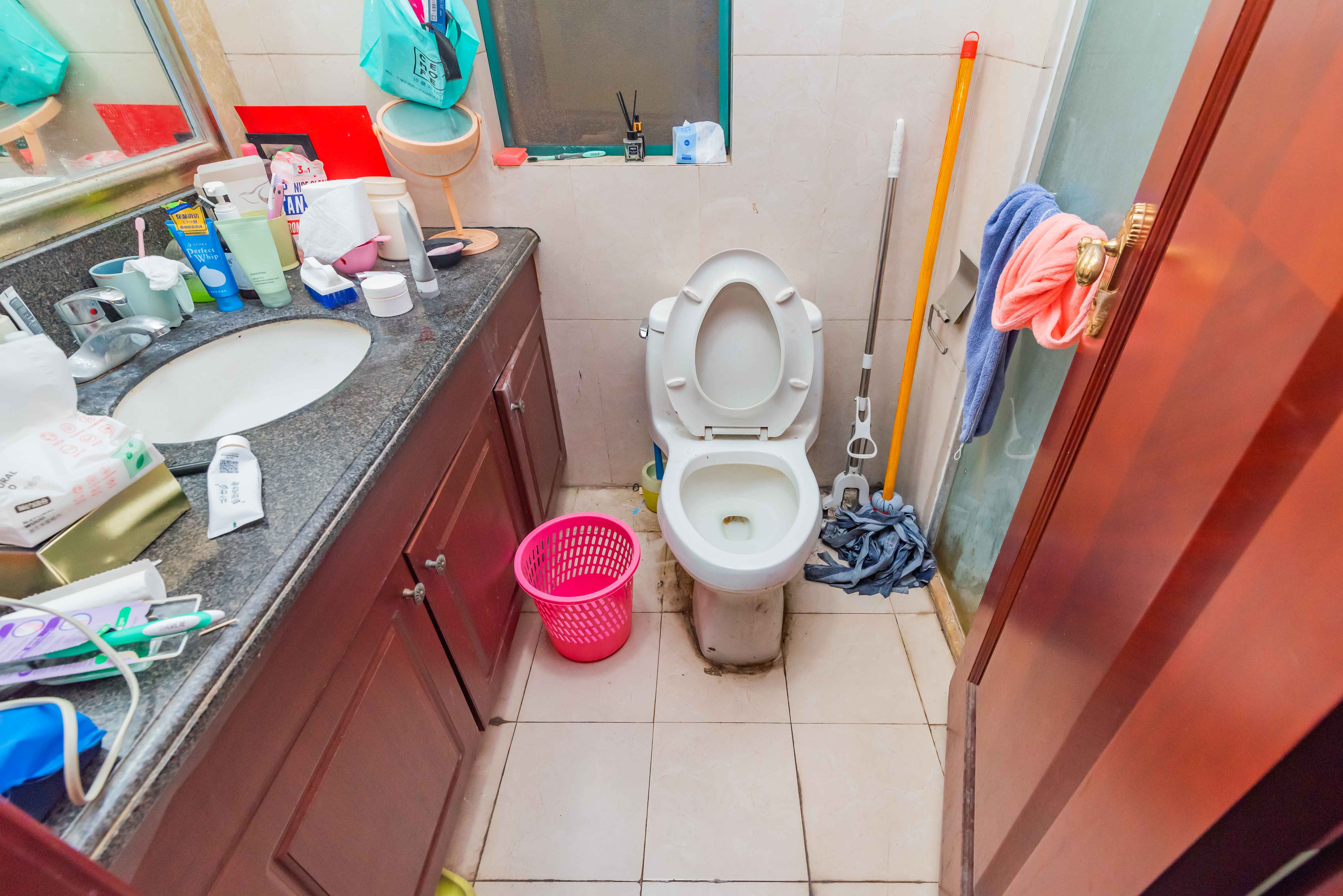 恒大雅苑 3室2厅1卫 100.0万 恒大雅苑 3室2厅1卫 100.0万卫生间