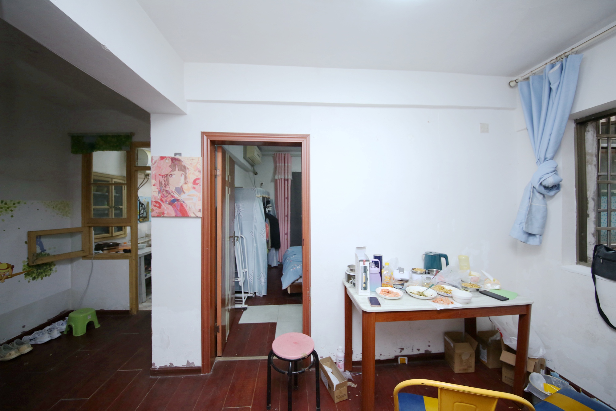 三兴批发大市场  1室1厅1卫   31.00万