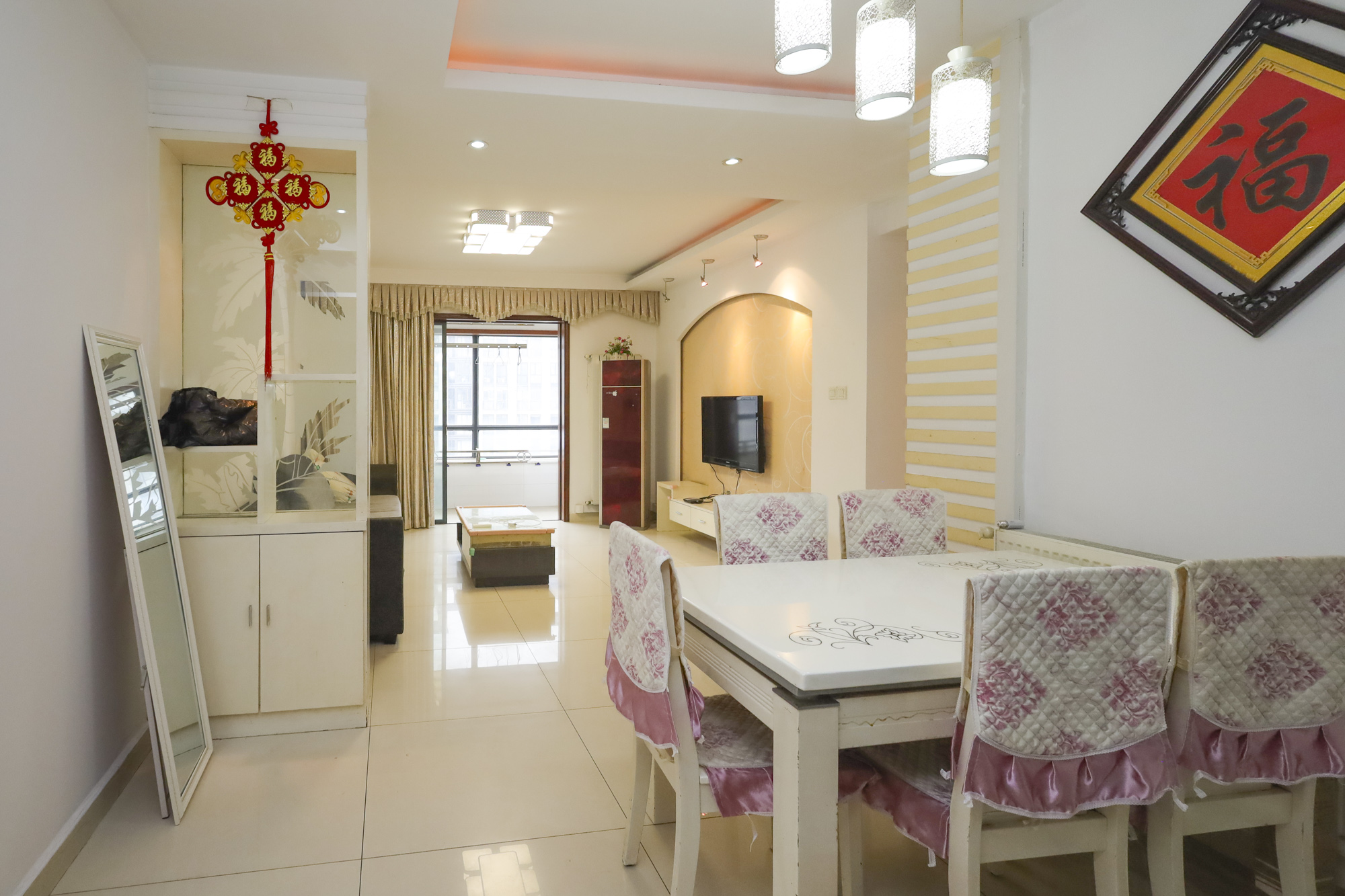 美林银谷 3室2厅2卫 130.00万 美林银谷 3室2厅2卫 130.00万客厅