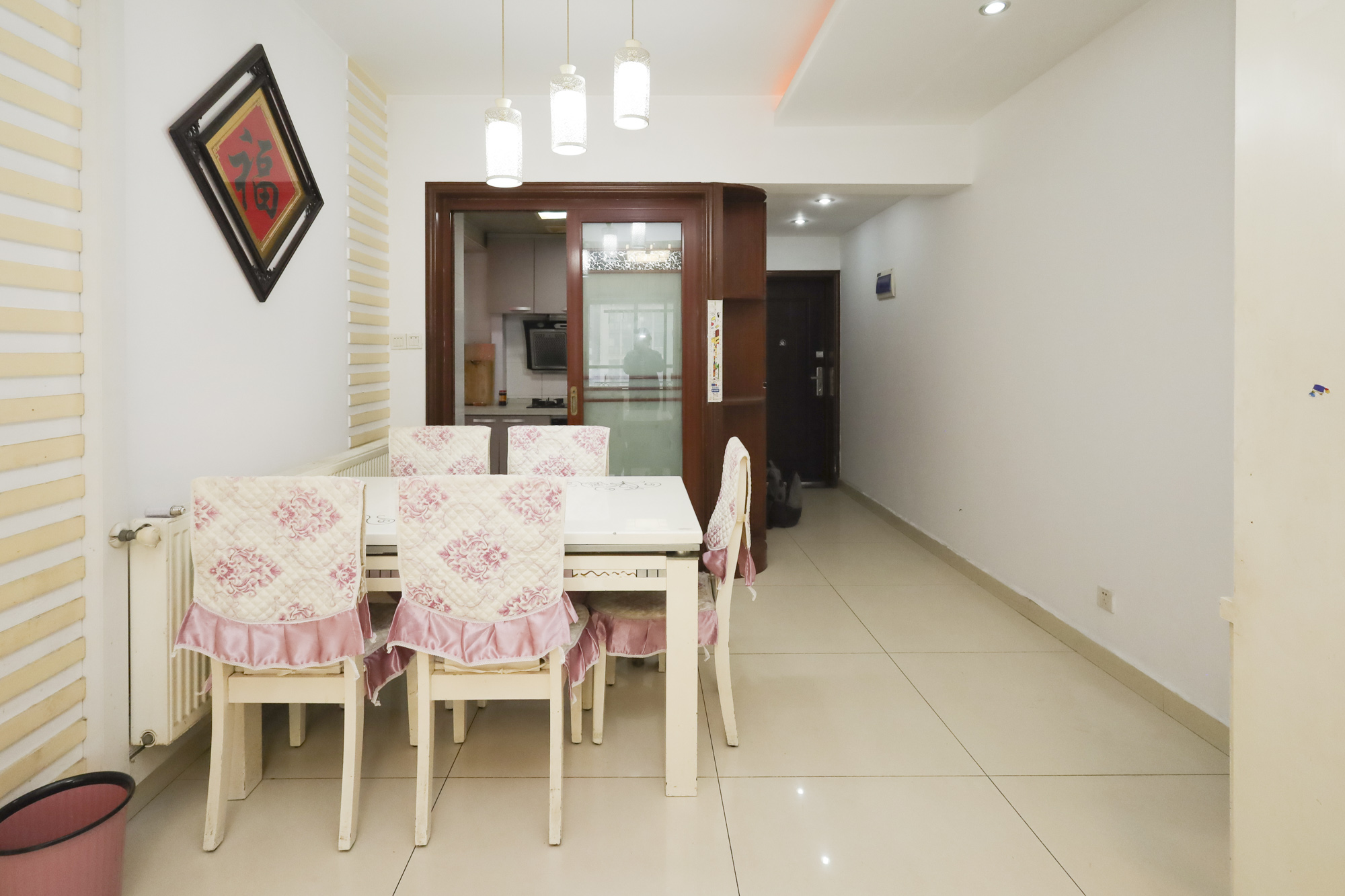 美林银谷 3室2厅2卫 130.00万 美林银谷 3室2厅2卫 130.00万客厅