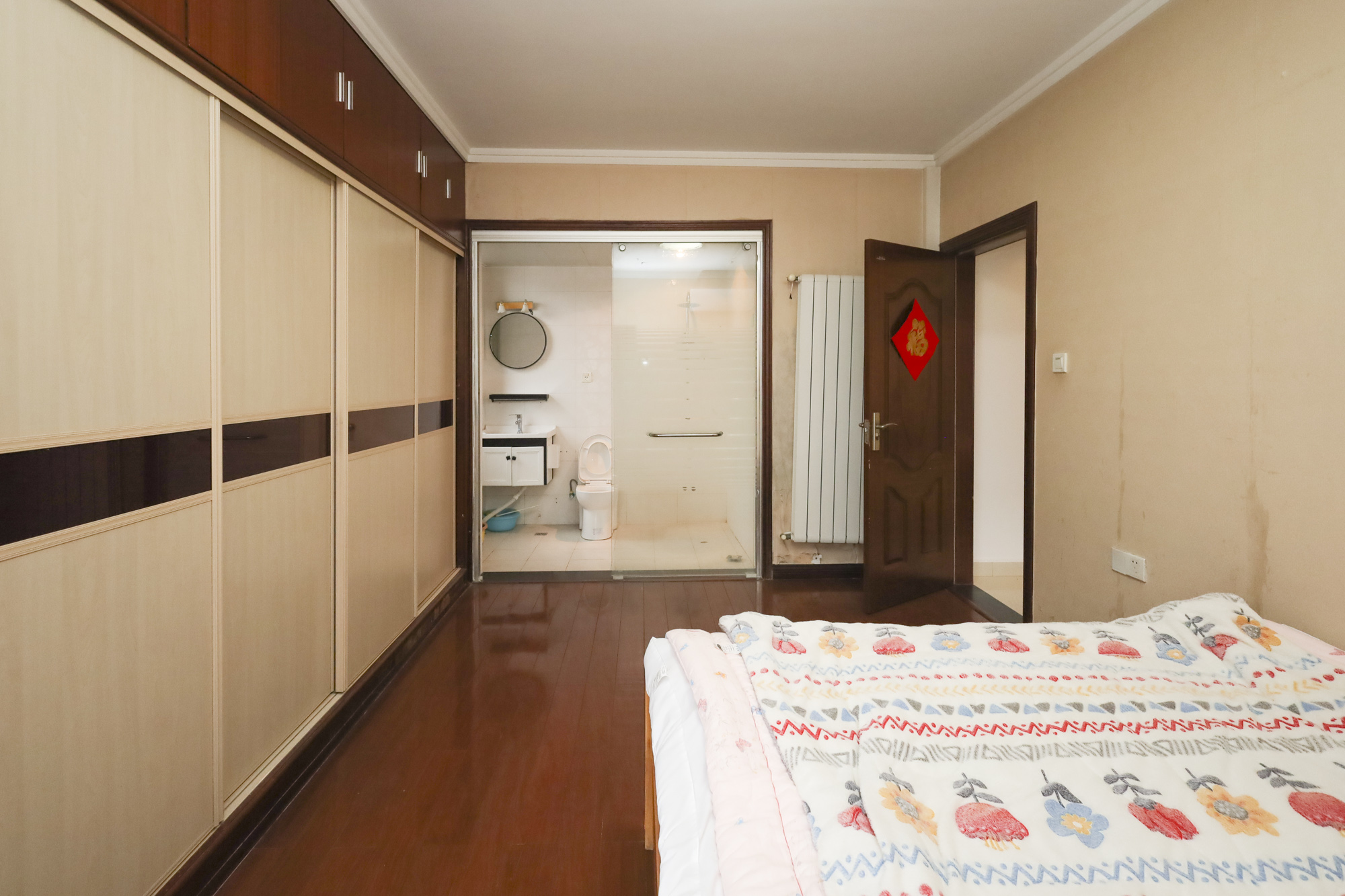 美林银谷 3室2厅2卫 130.00万 美林银谷 3室2厅2卫 130.00万卧室