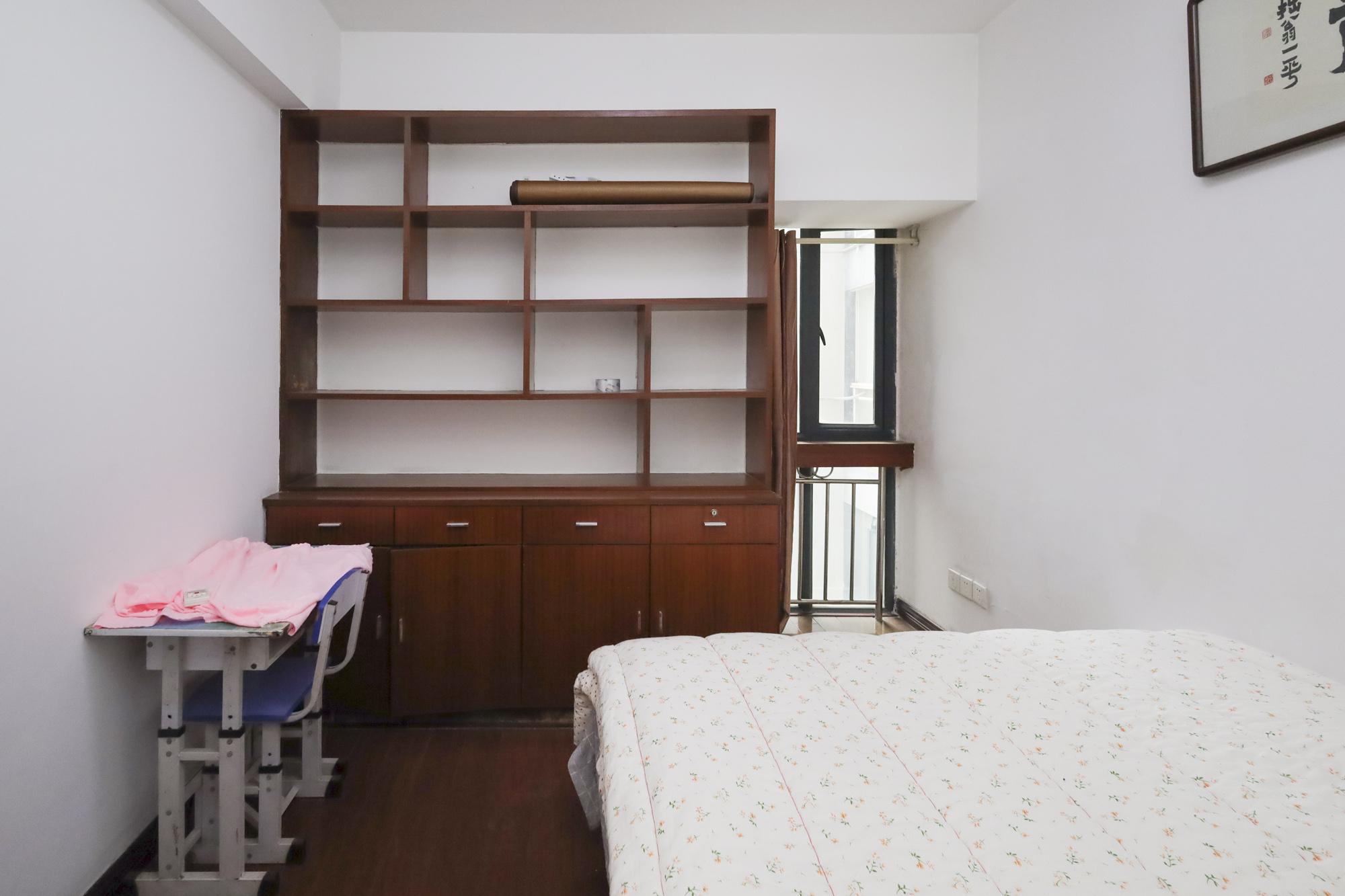 美林银谷 3室2厅2卫 130.00万 美林银谷 3室2厅2卫 130.00万卧室