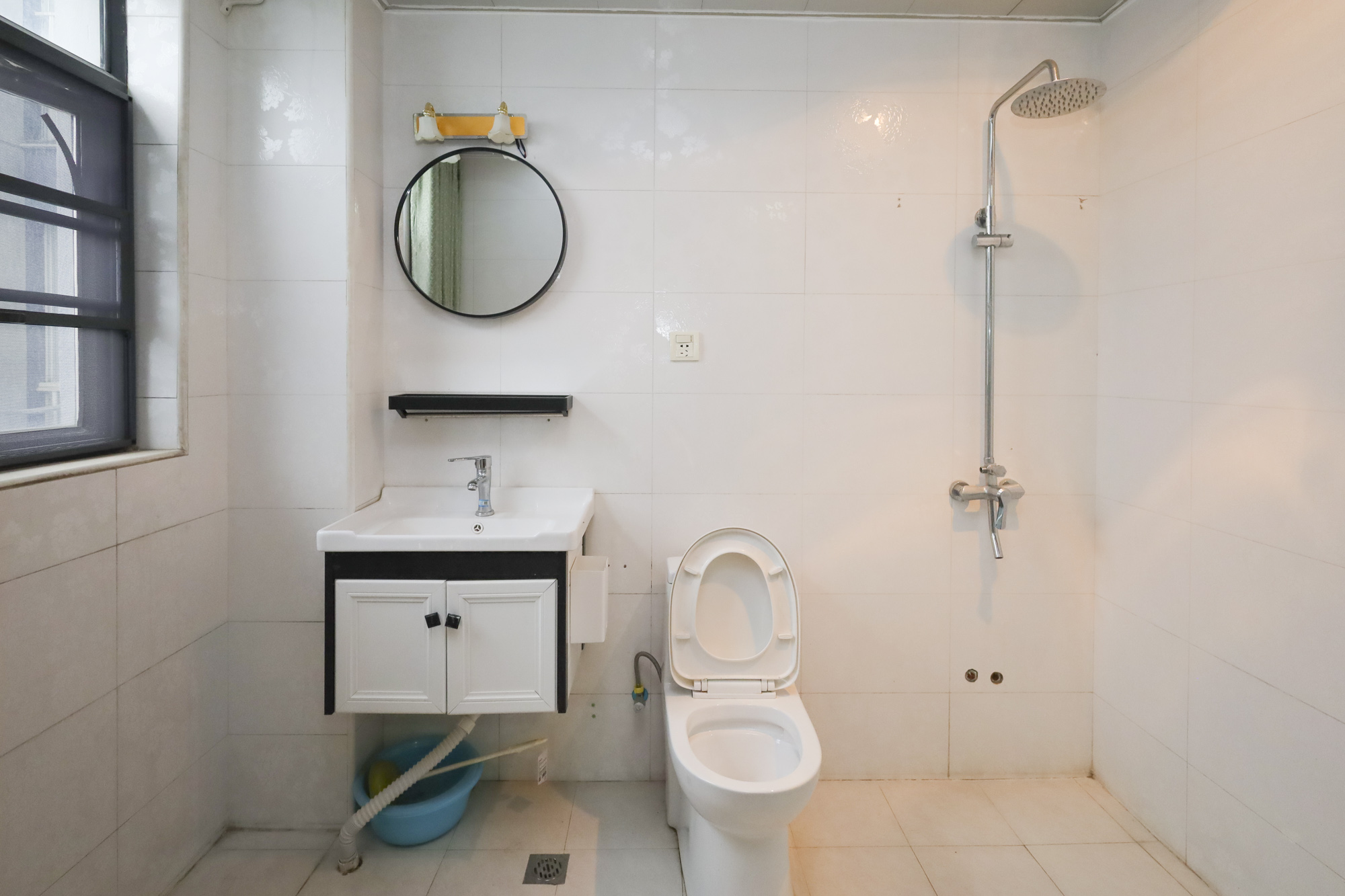 美林银谷 3室2厅2卫 130.00万 美林银谷 3室2厅2卫 130.00万卫生间