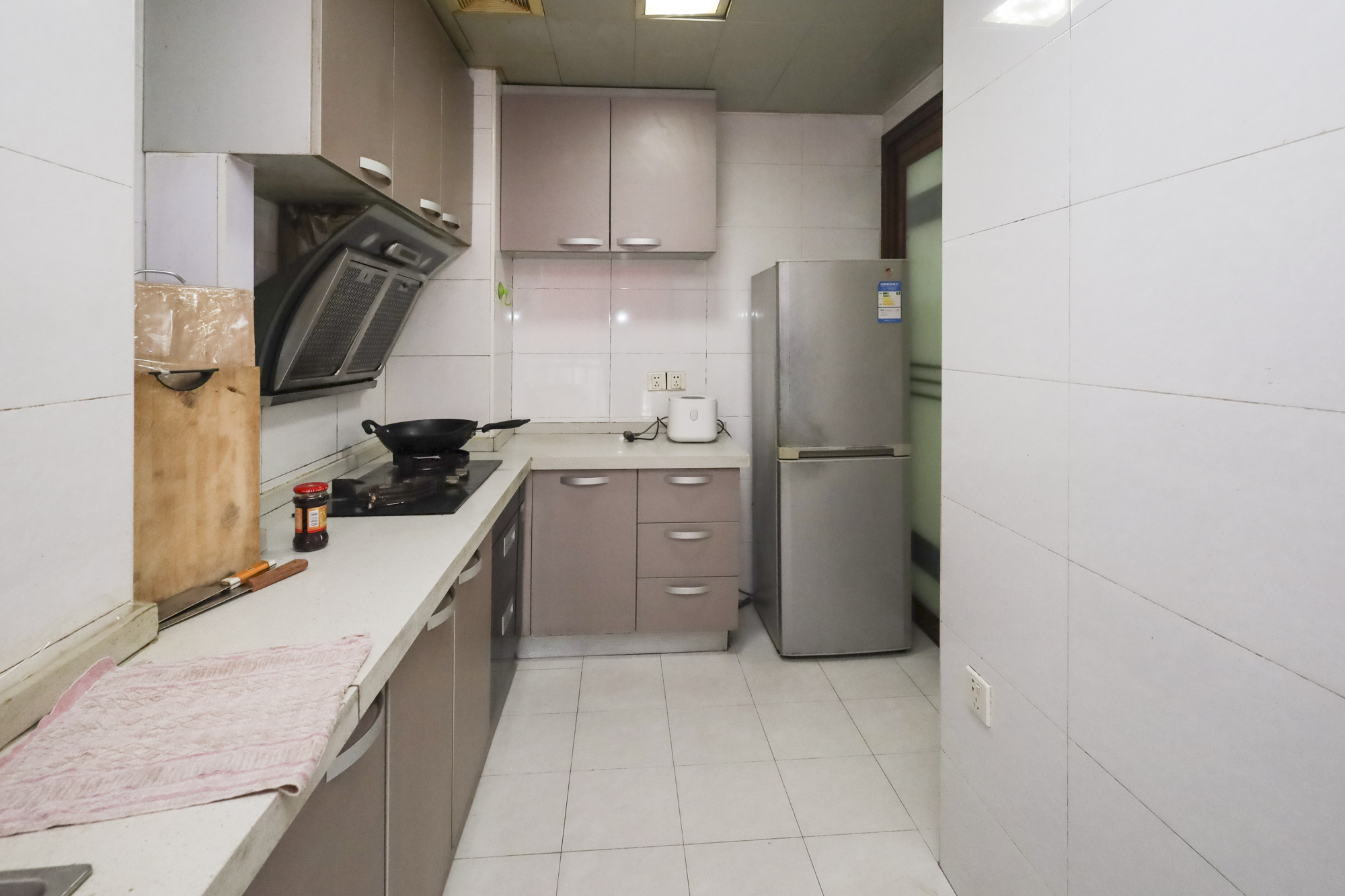 美林银谷 3室2厅2卫 130.00万 美林银谷 3室2厅2卫 130.00万厨房