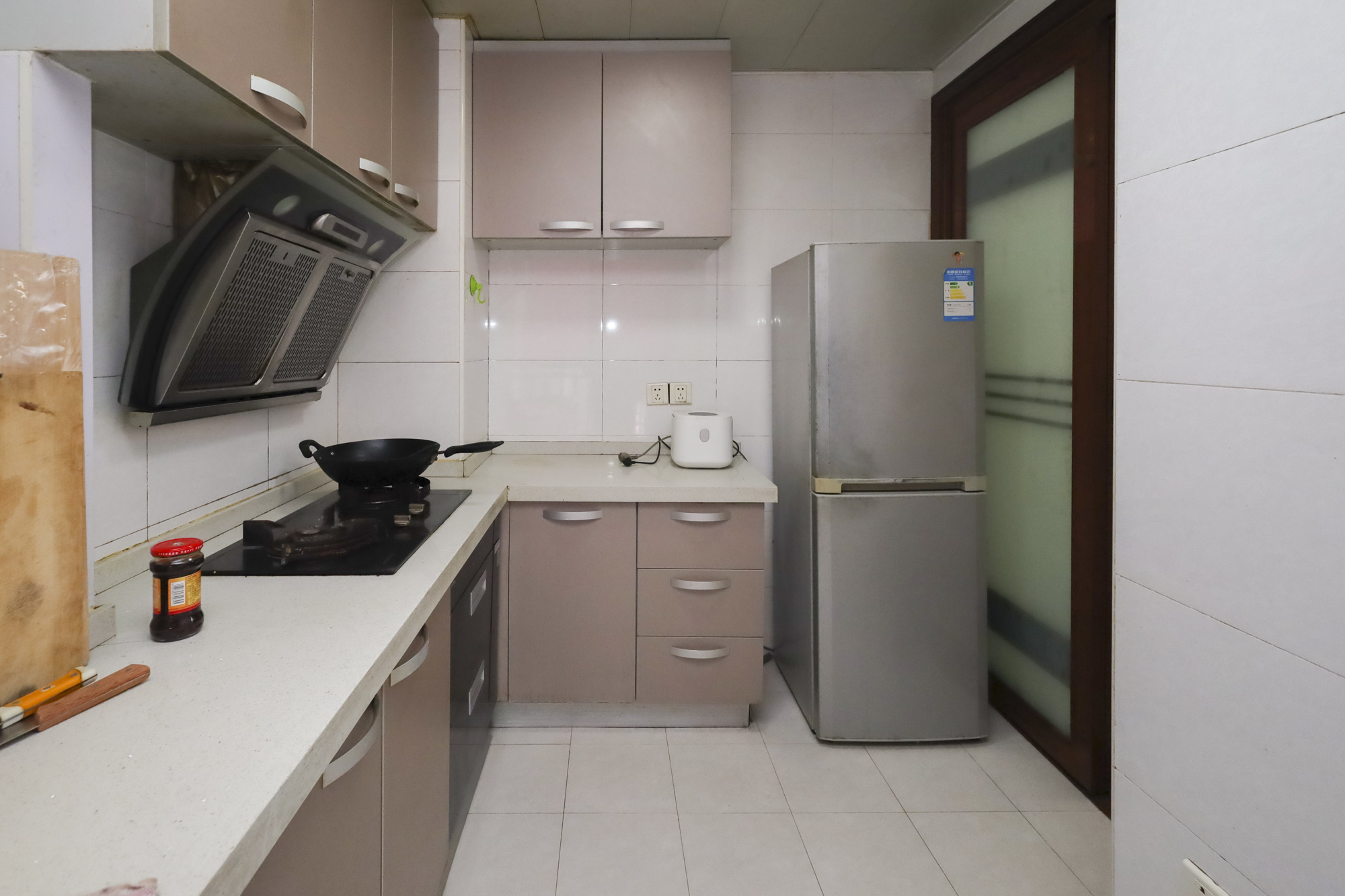 美林银谷 3室2厅2卫 130.00万 美林银谷 3室2厅2卫 130.00万厨房