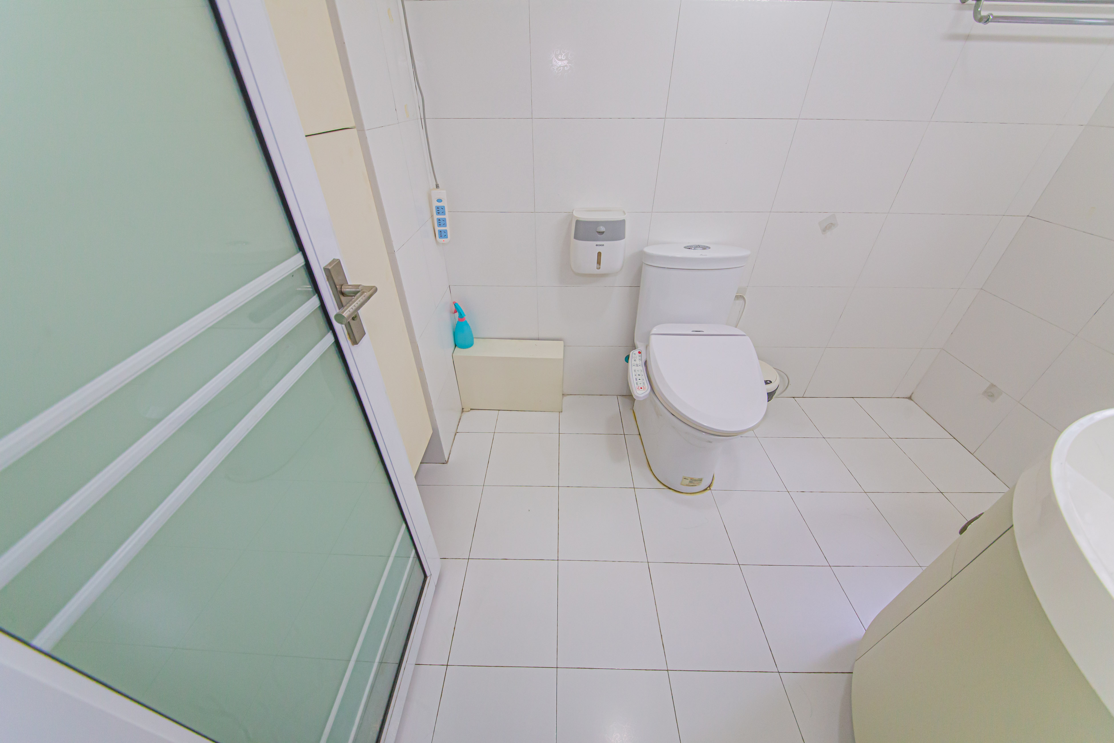 天鸿天府（天鸿中央大院）  3室2厅2卫    108.0万卫生间