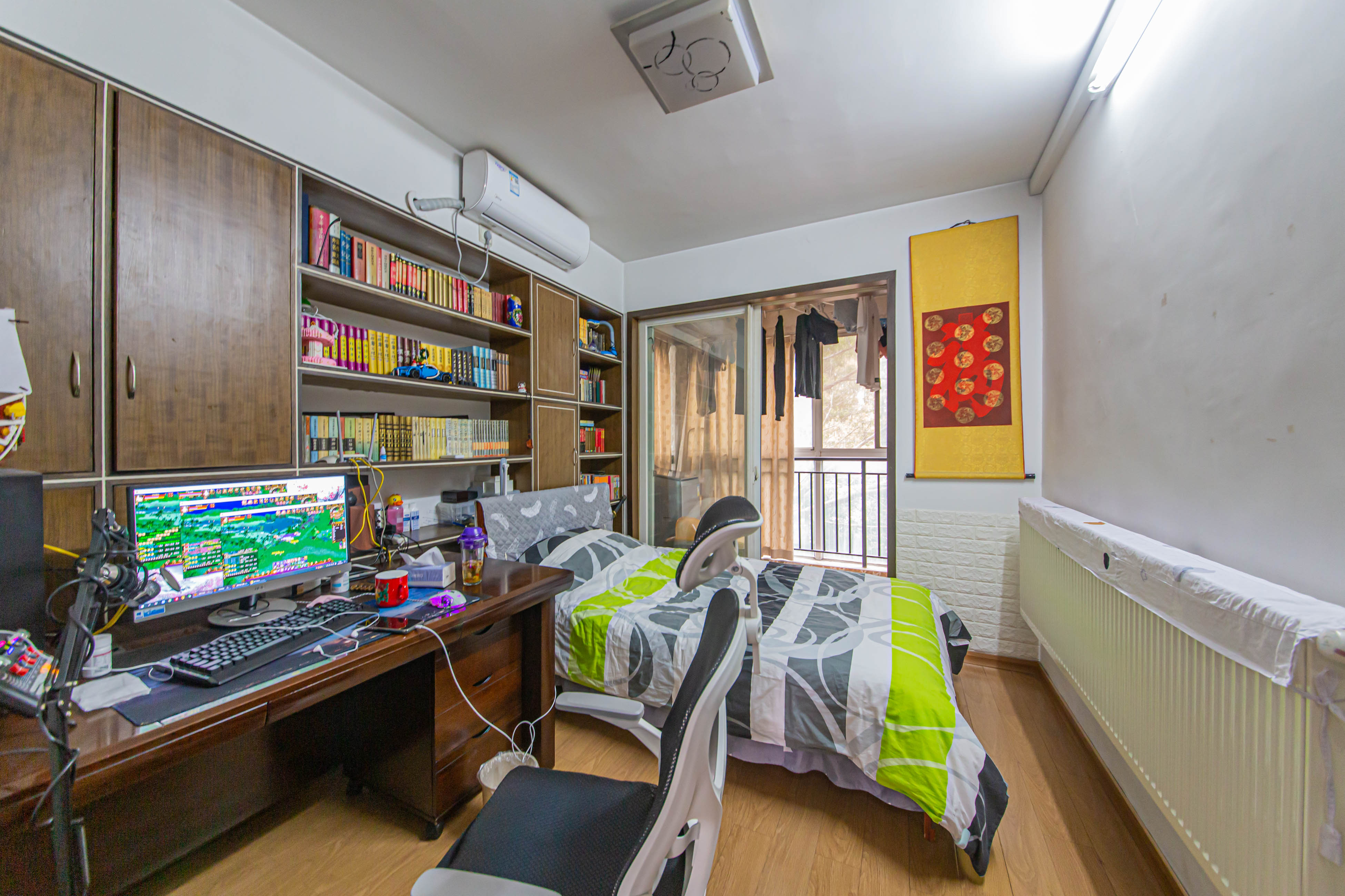 天鸿天府（天鸿中央大院）  3室2厅2卫    108.0万卧室