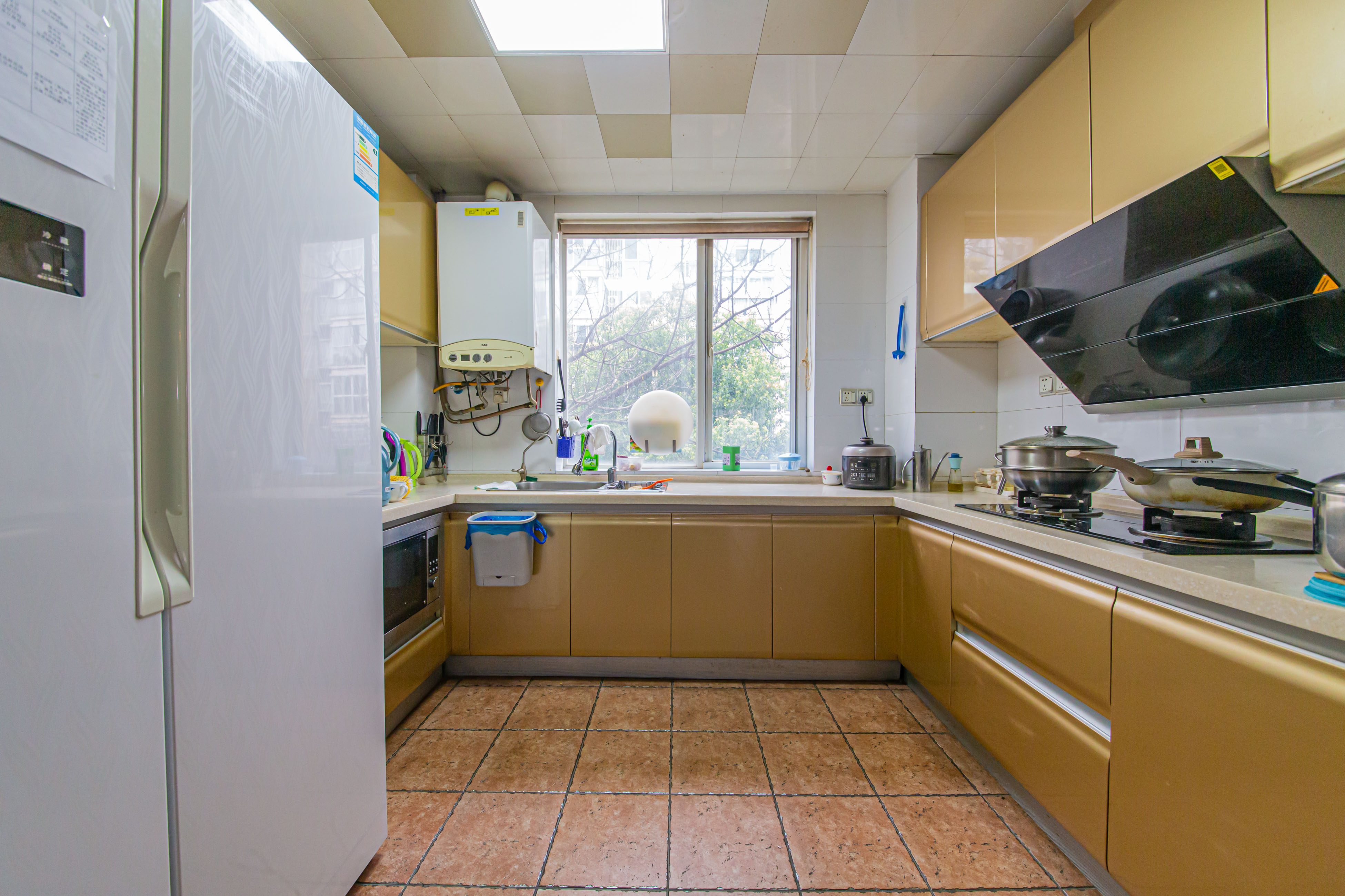 天鸿天府（天鸿中央大院）  3室2厅2卫    108.0万厨房