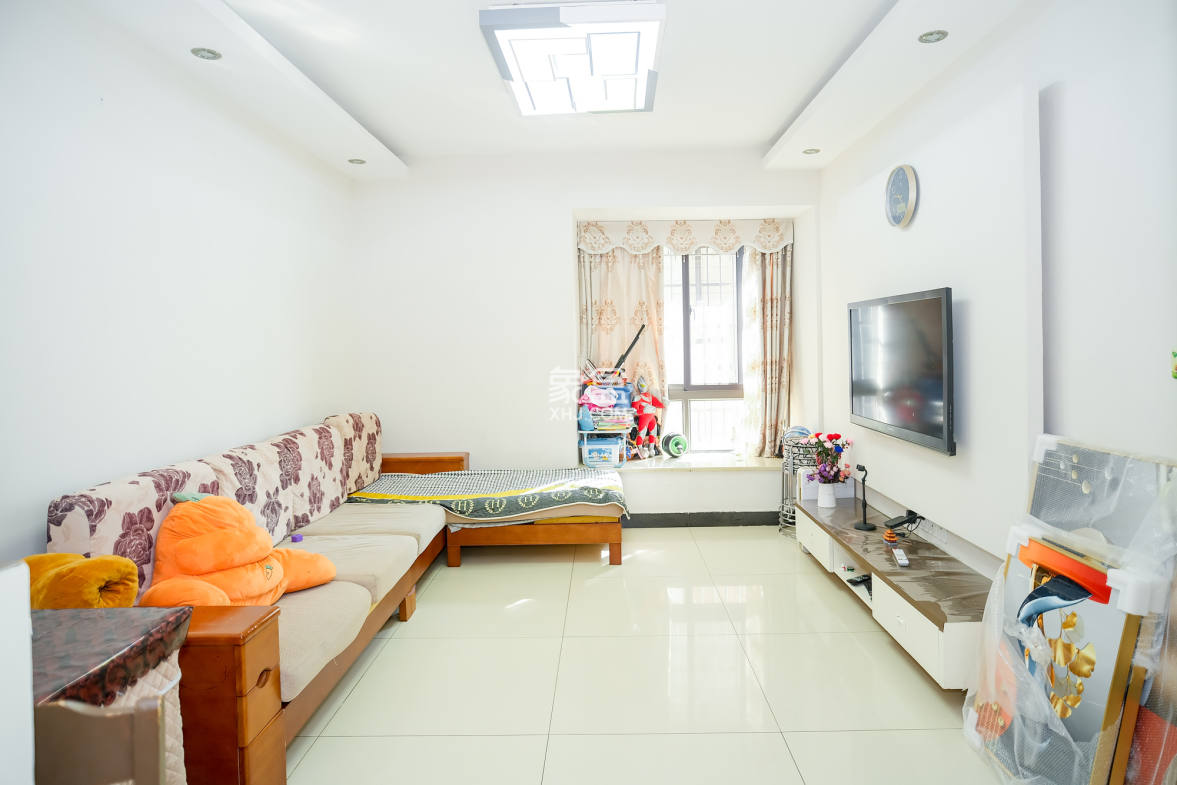 好望谷 2室2厅1卫 56.0万 好望谷 2室2厅1卫 56.0万客厅