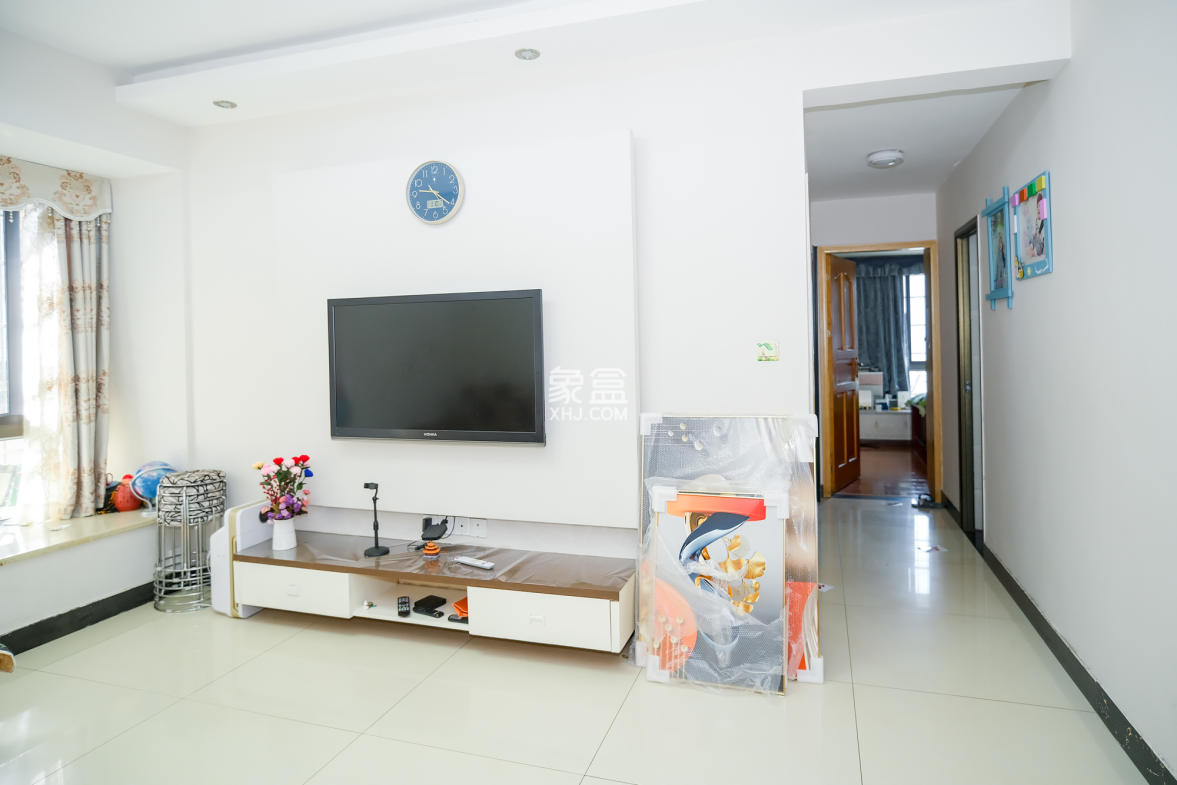 好望谷 2室2厅1卫 56.0万 好望谷 2室2厅1卫 56.0万客厅