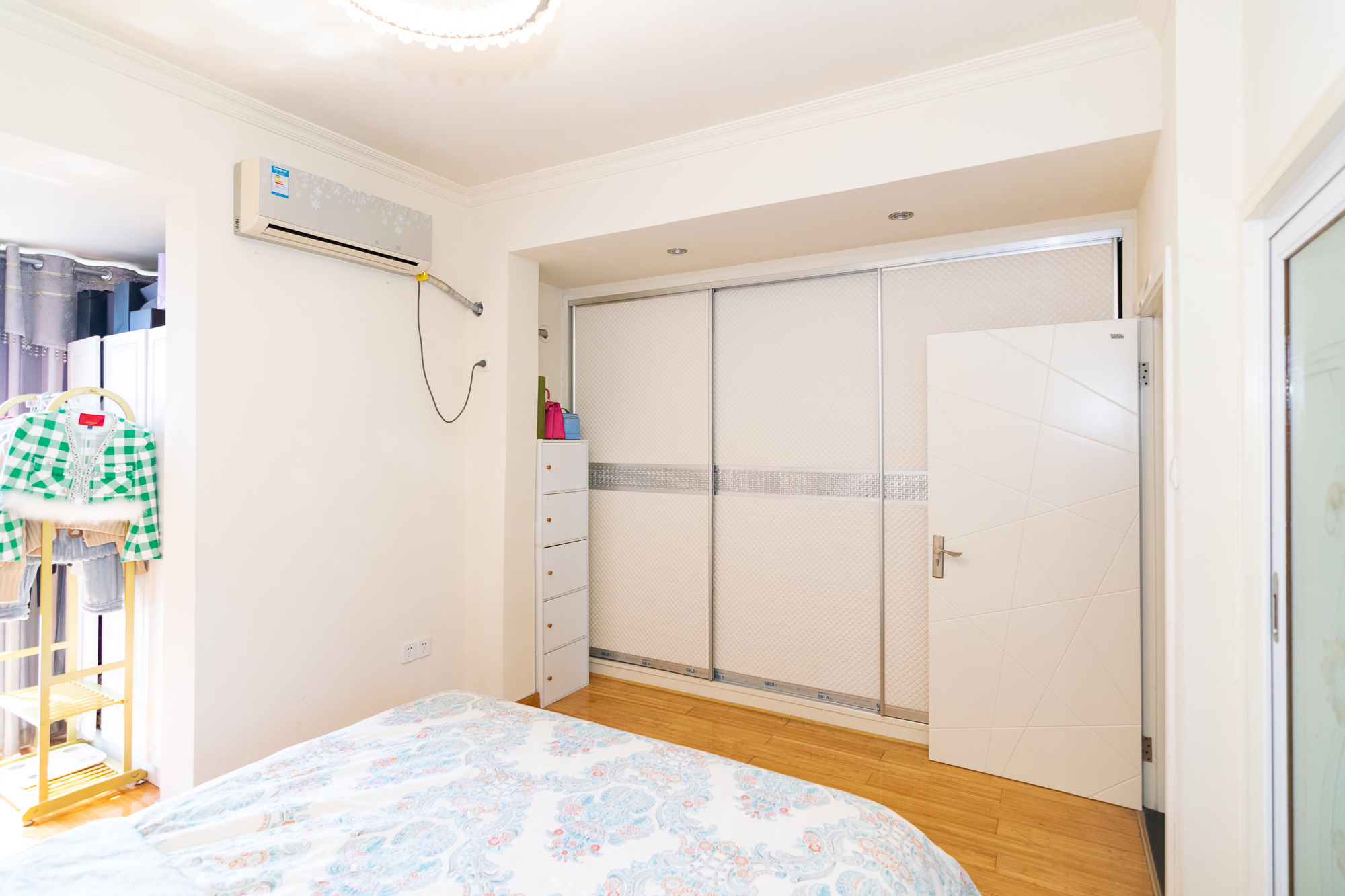 浩龙音乐界 3室2厅2卫 79.00万 浩龙音乐界 3室2厅2卫 79.00万卧室