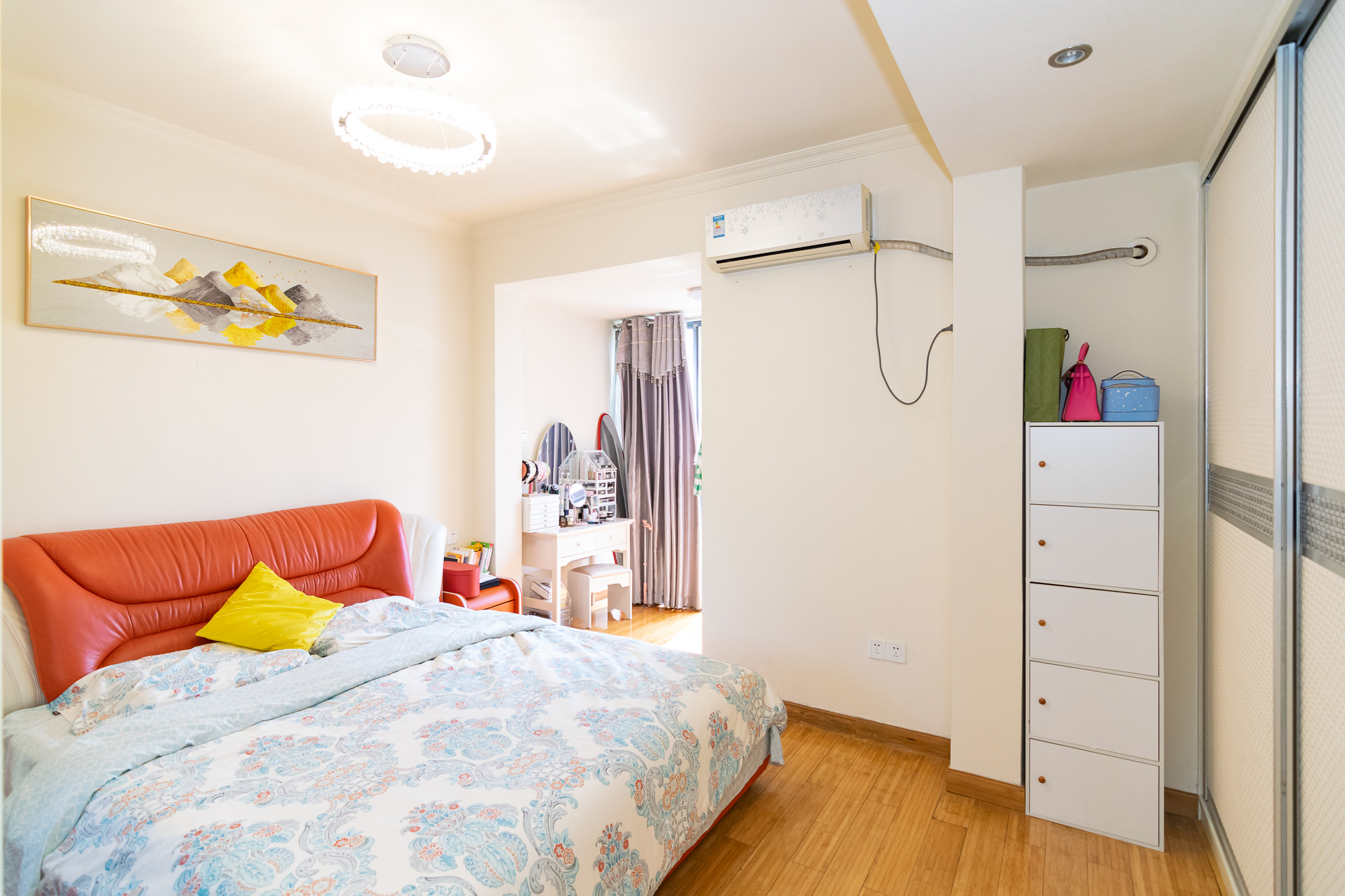 浩龙音乐界 3室2厅2卫 79.00万 浩龙音乐界 3室2厅2卫 79.00万卧室