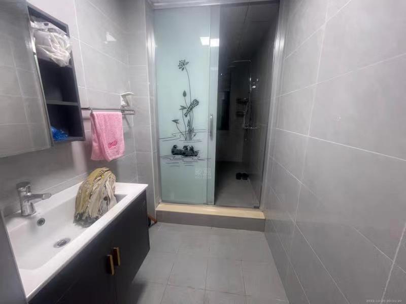 尚格名城东岸花园  5室2厅2卫   75.00万 尚格名城东岸花园  5室2厅2卫   75.00万室内图