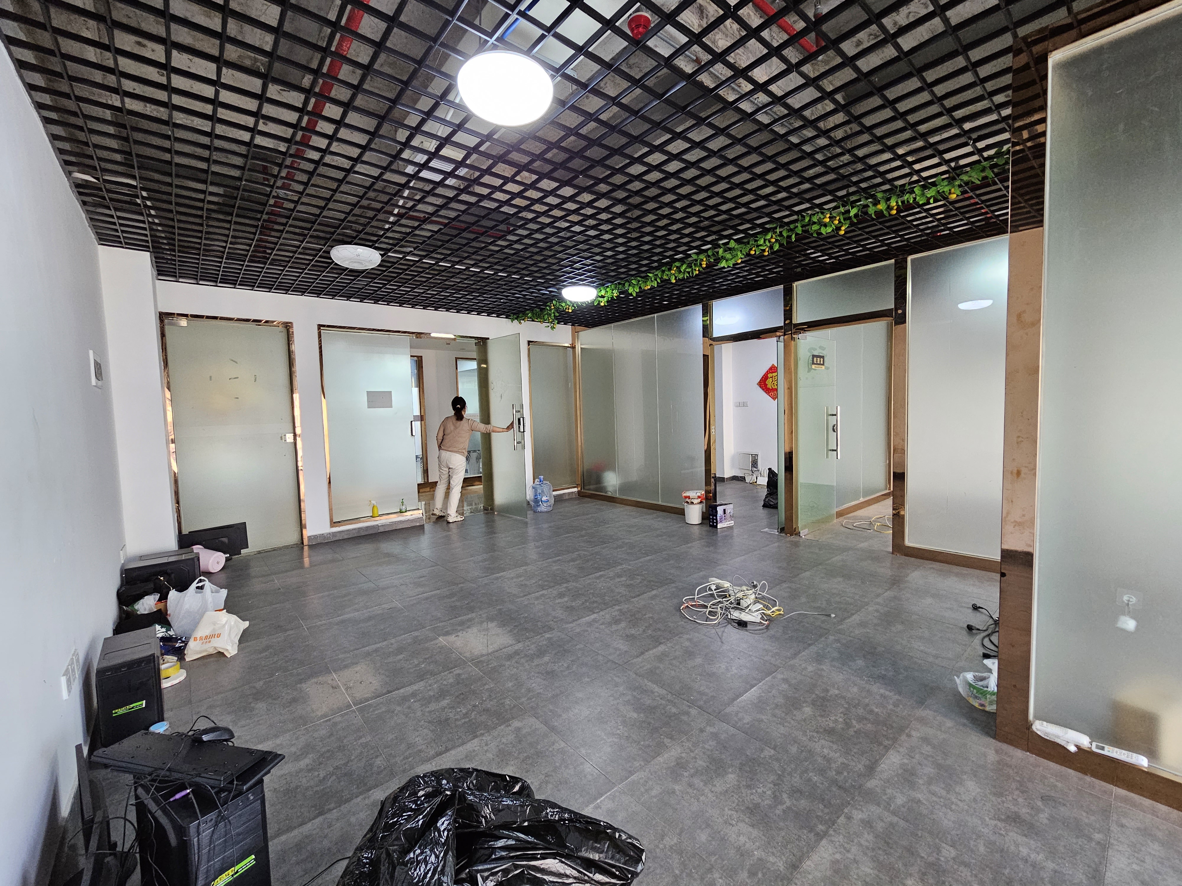 融冠亲城50写字楼  3室1厅0卫   4000.00元/月室内图