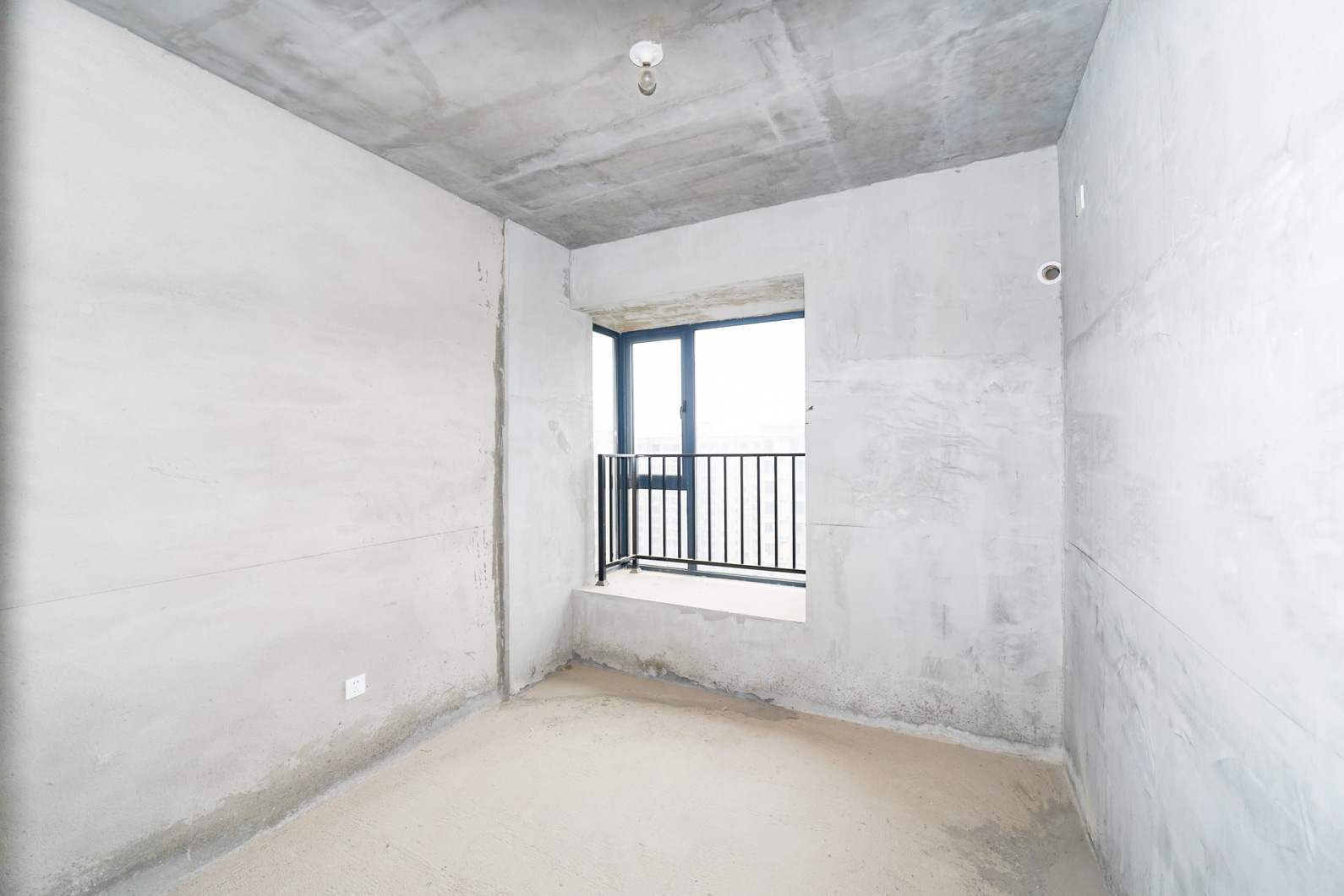 中建嘉和城  4室2厅2卫   106.00万卧室