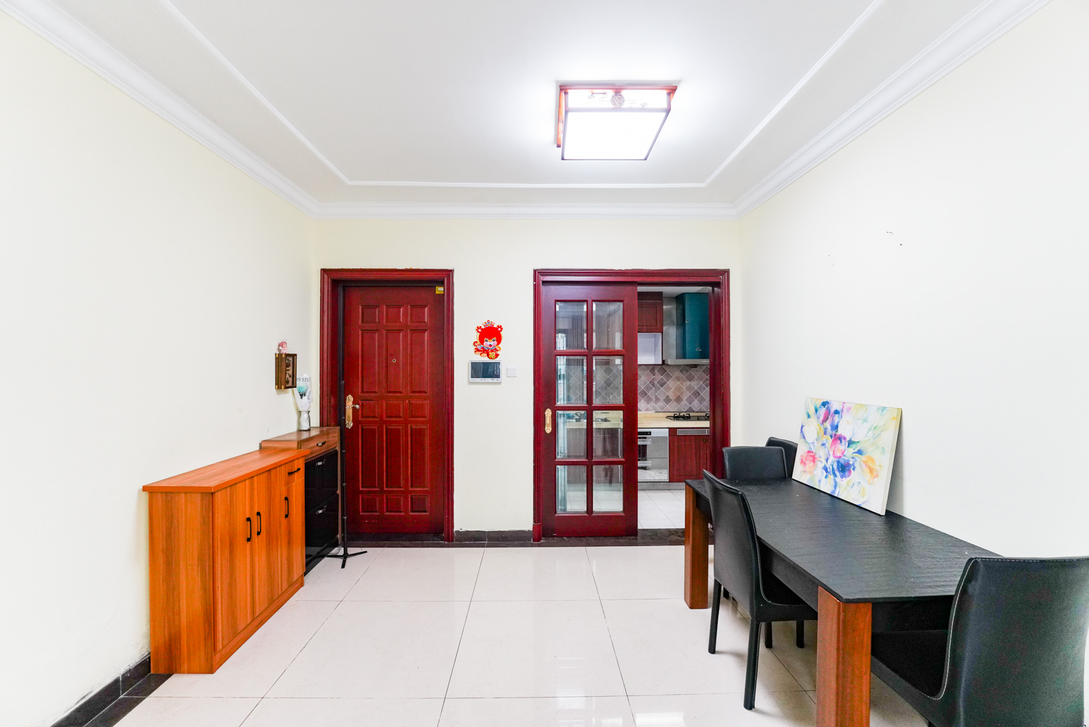 恒大城  2室2厅1卫   68.00万 恒大城  2室2厅1卫   68.00万客厅