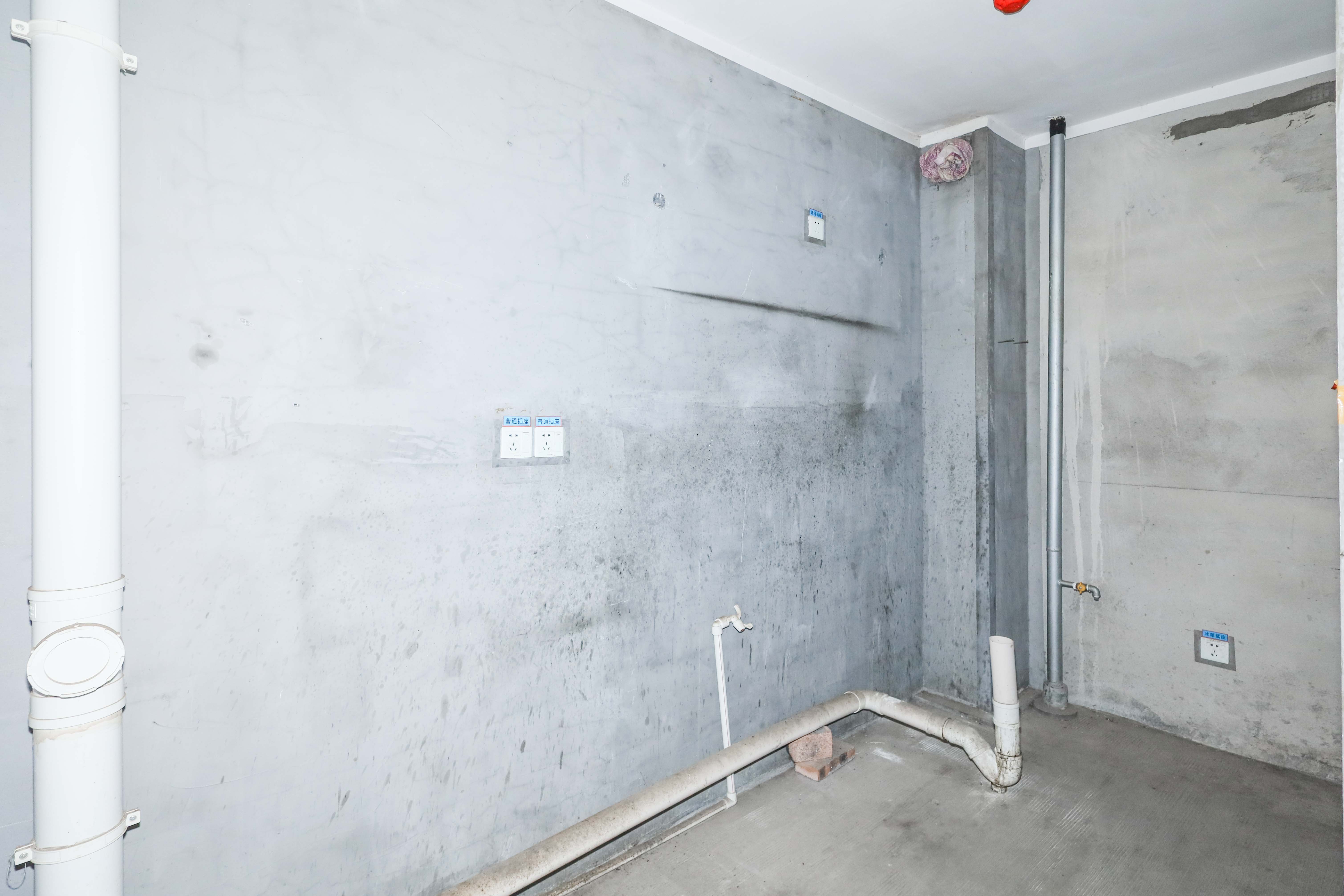 中国铁建梅溪青秀二期  3室2厅2卫   140.00万厨房