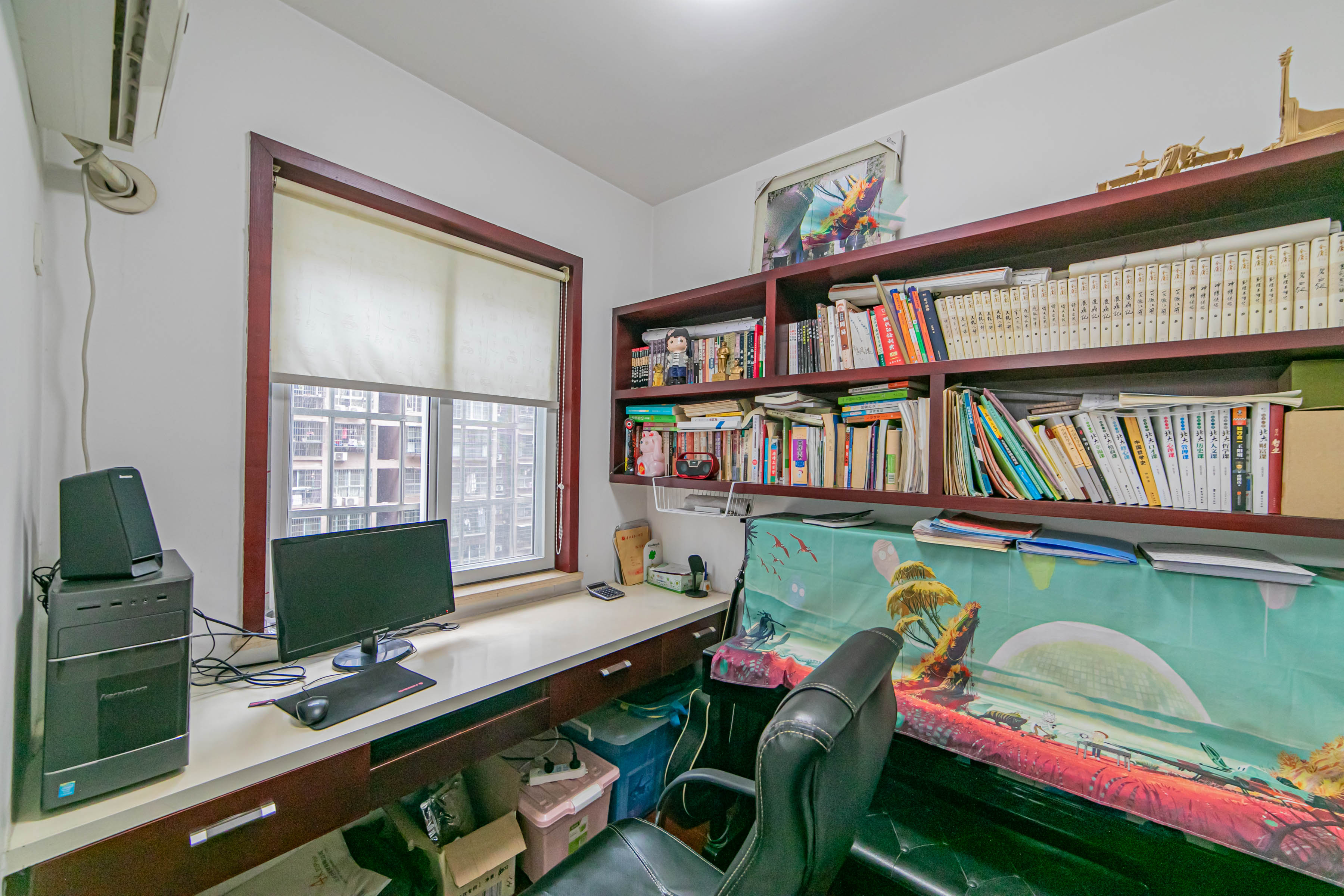 彩都公寓  4室2厅2卫   86.00万 彩都公寓  4室2厅2卫   86.00万卧室