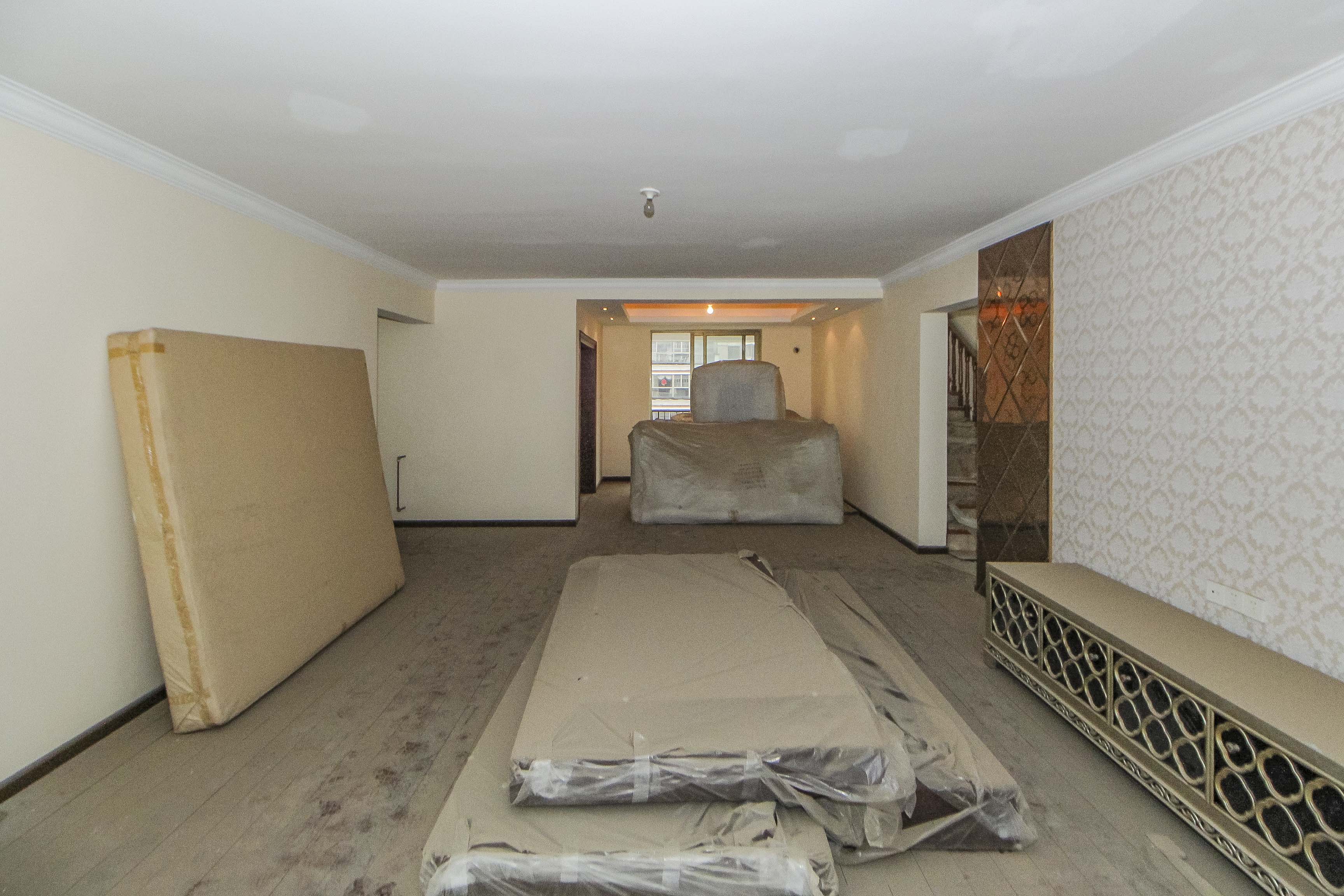 江山帝景雅典  5室2厅3卫    225.0万室内图